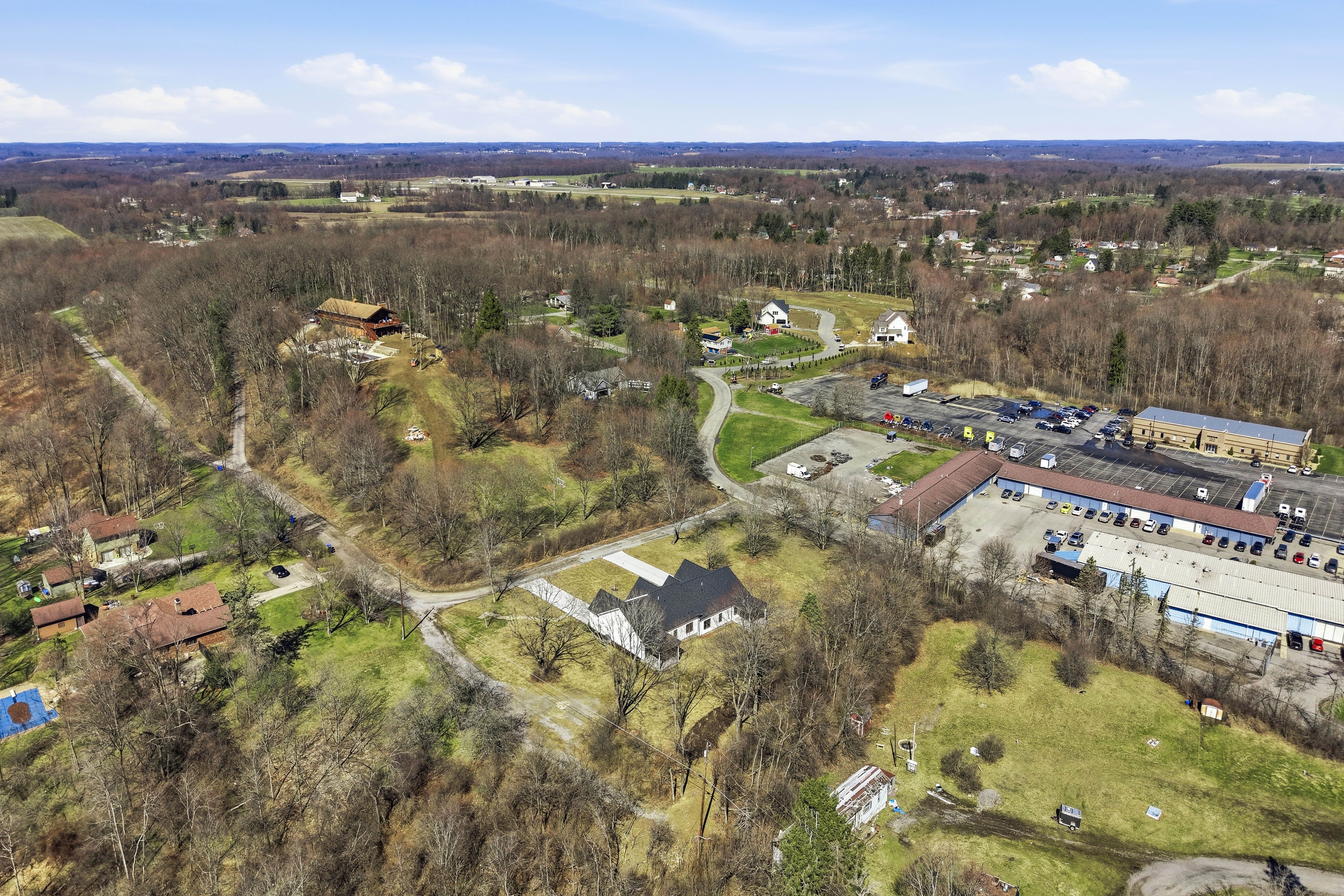  100-102 Huselton Drive - 物件實景