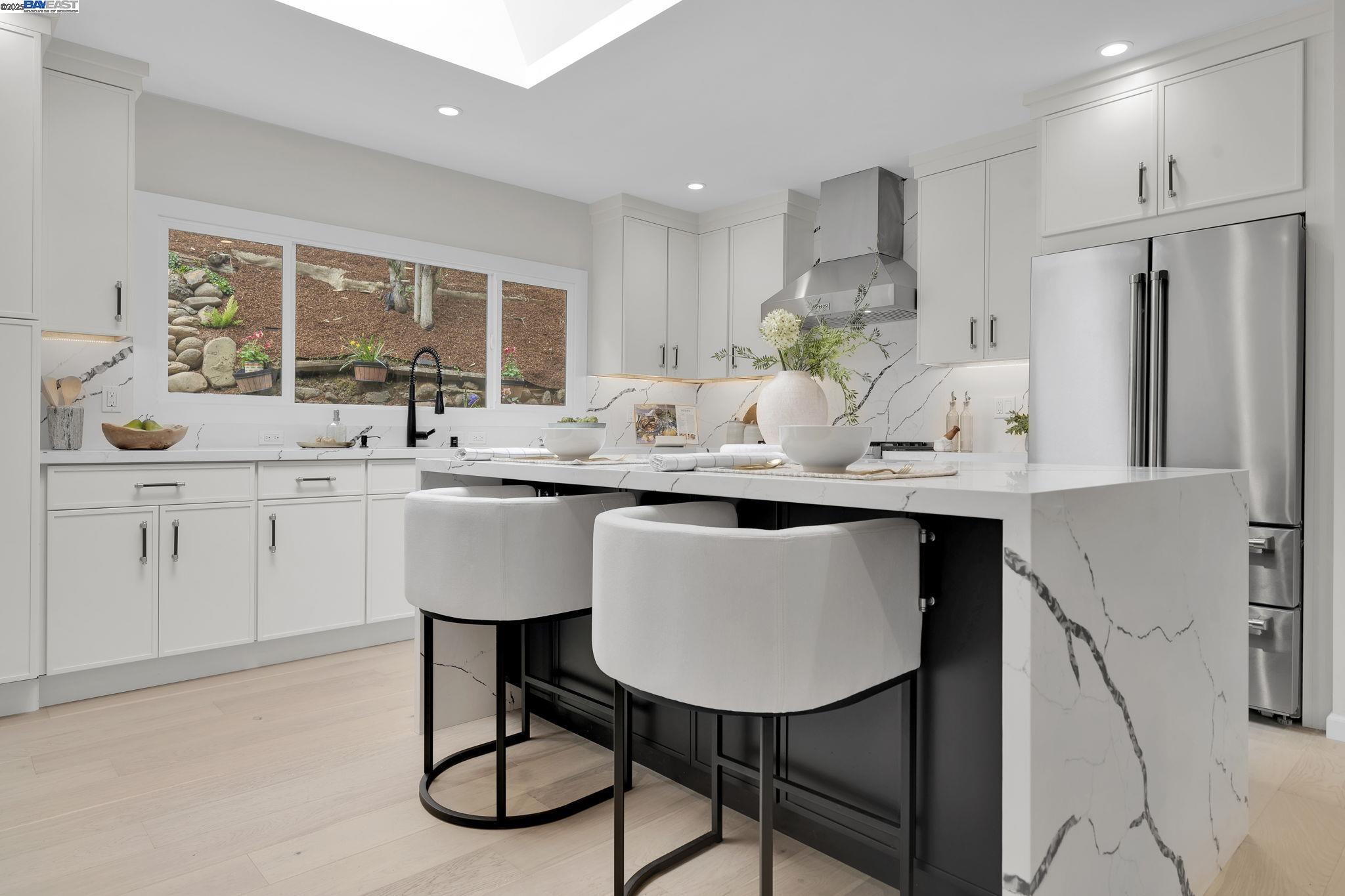 Kentfield, California, 94904, United States, 4 Bedrooms Bedrooms, ,3 BathroomsBathrooms,Residential,For Sale,1837113