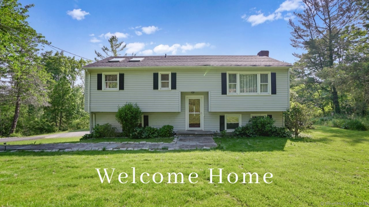 Redding, Connecticut, 06896, United States, 2 Bedrooms Bedrooms, ,1 BathroomBathrooms,Residential,For Sale,1920127