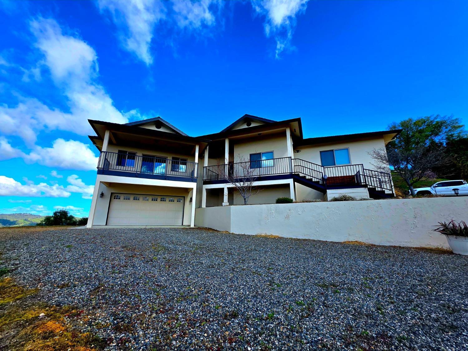 Coarsegold, California, 93614, United States, 3 Bedrooms Bedrooms, ,3 BathroomsBathrooms,Residential,For Sale,1927842