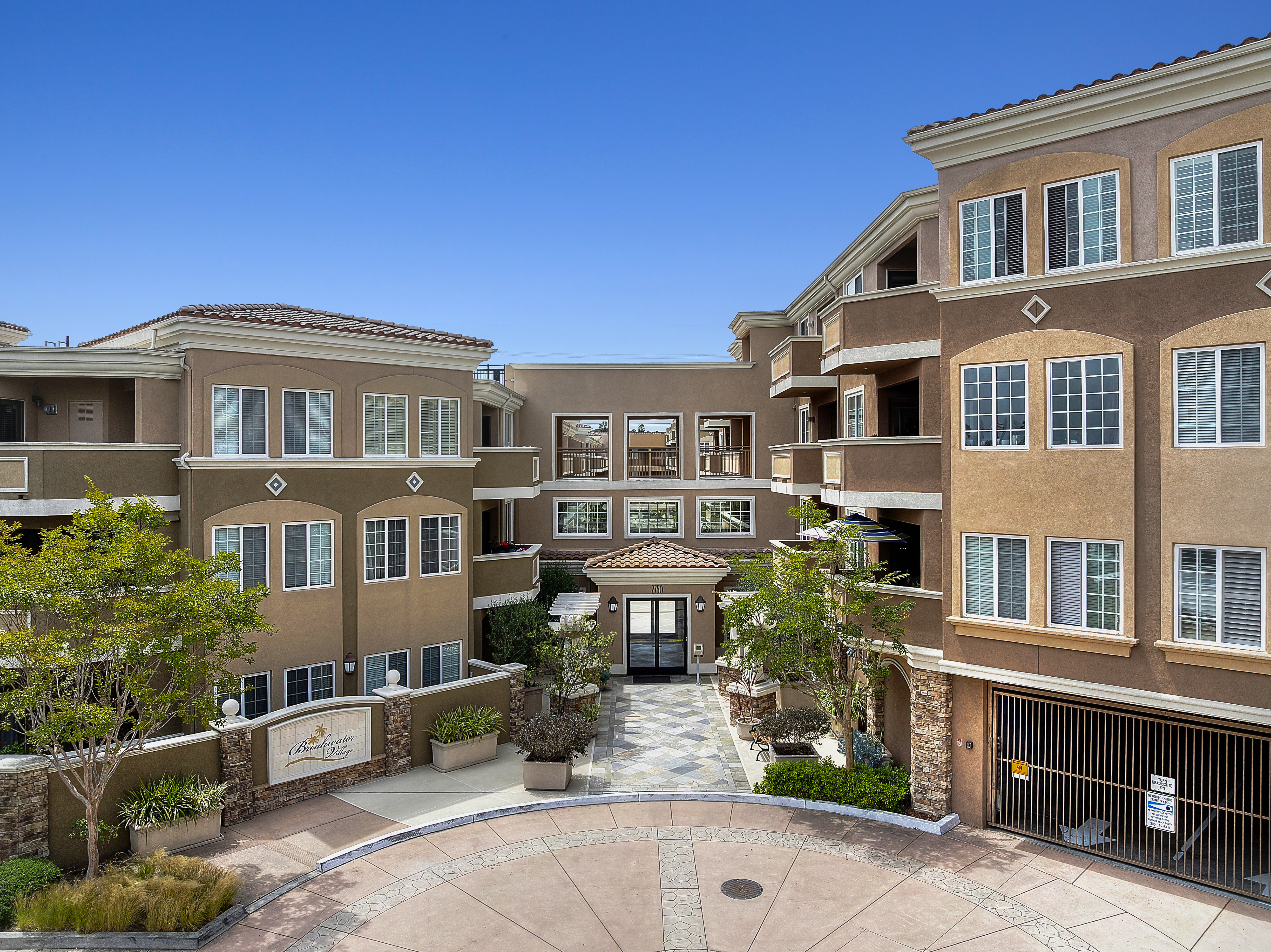  2750 Artesia Boulevard, Redondo Beach, CA 90278 - 物件實景