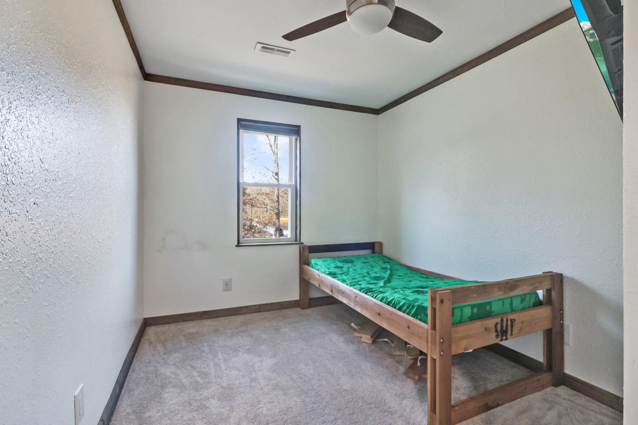 Pikeville, Tennessee, 37367, United States, 5 Bedrooms Bedrooms, ,3 BathroomsBathrooms,Residential,For Sale,1692577