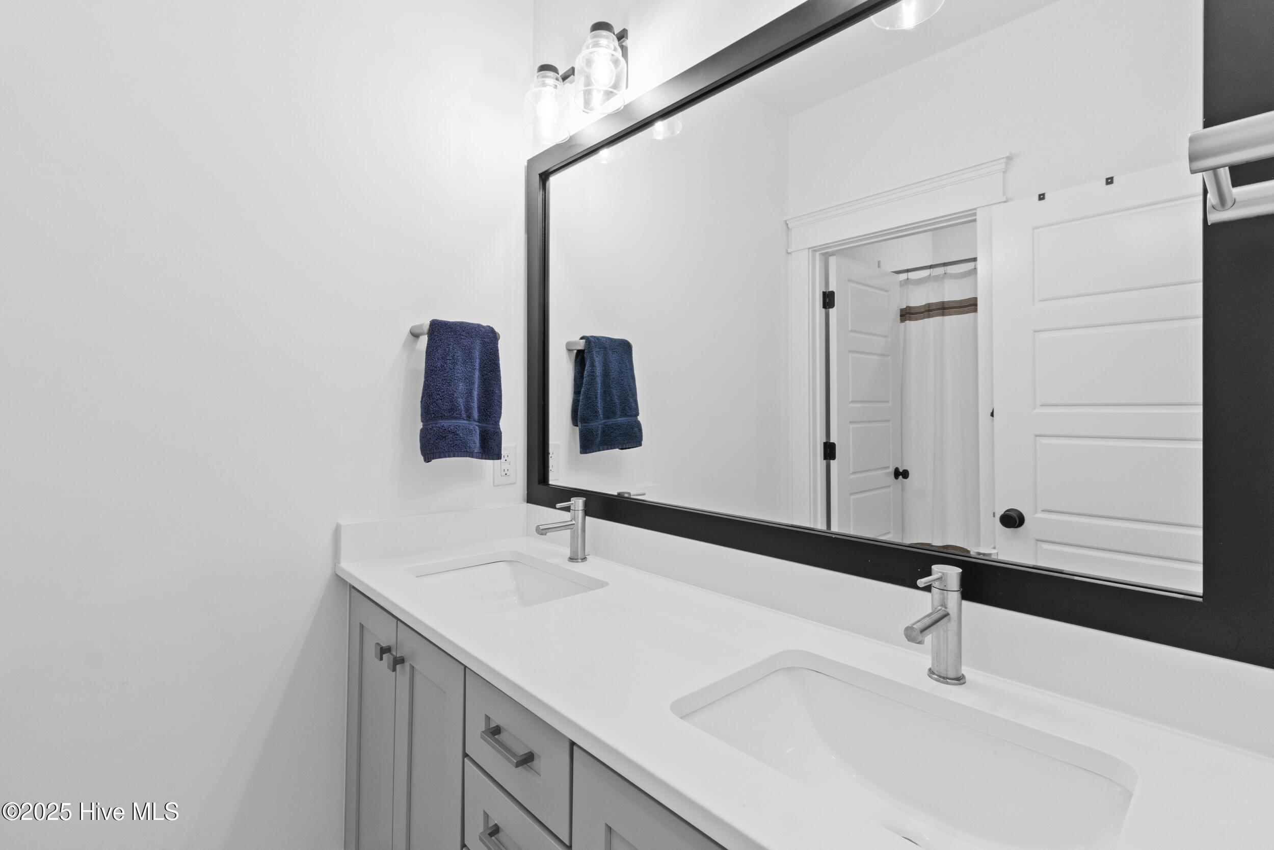 Wilmington, North Carolina, 28411, United States, 4 Bedrooms Bedrooms, ,4 BathroomsBathrooms,Residential,For Sale,1794780