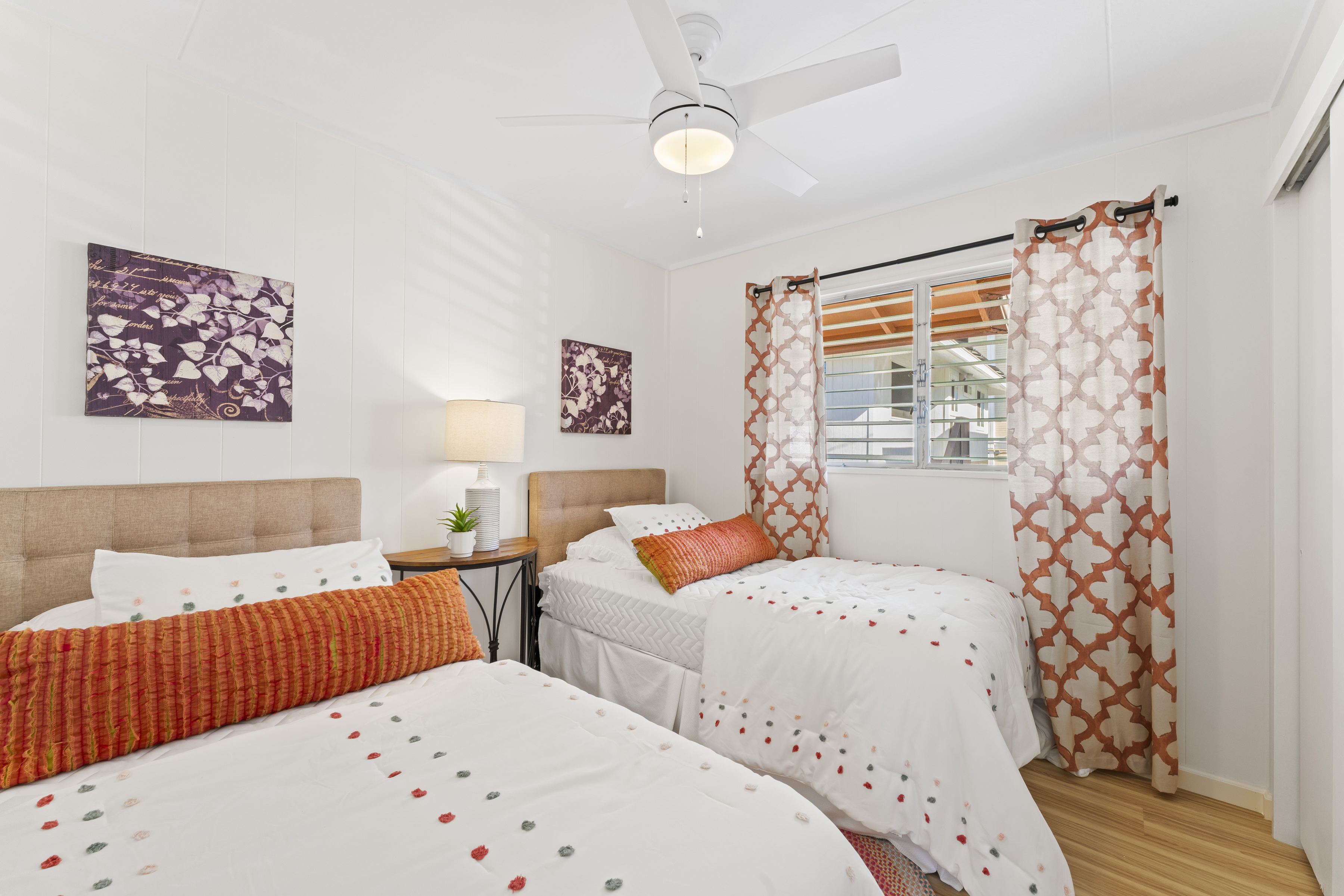 Honolulu, Hawaii, 96813, United States, 3 Bedrooms Bedrooms, ,1 BathroomBathrooms,Residential,For Sale,2000055