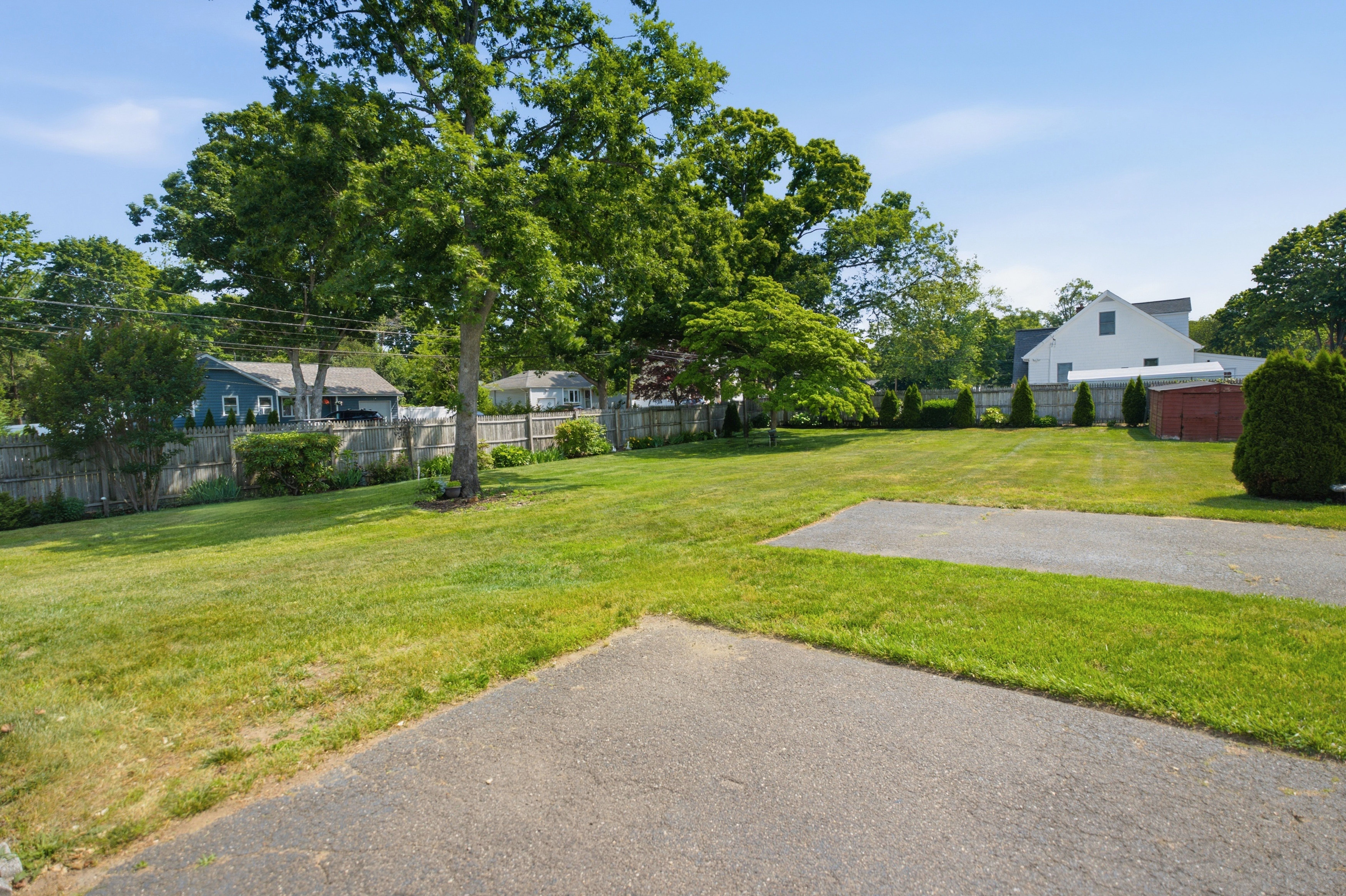  145 Calebs Path, Brentwood, NY, 11717 - 物件實景
