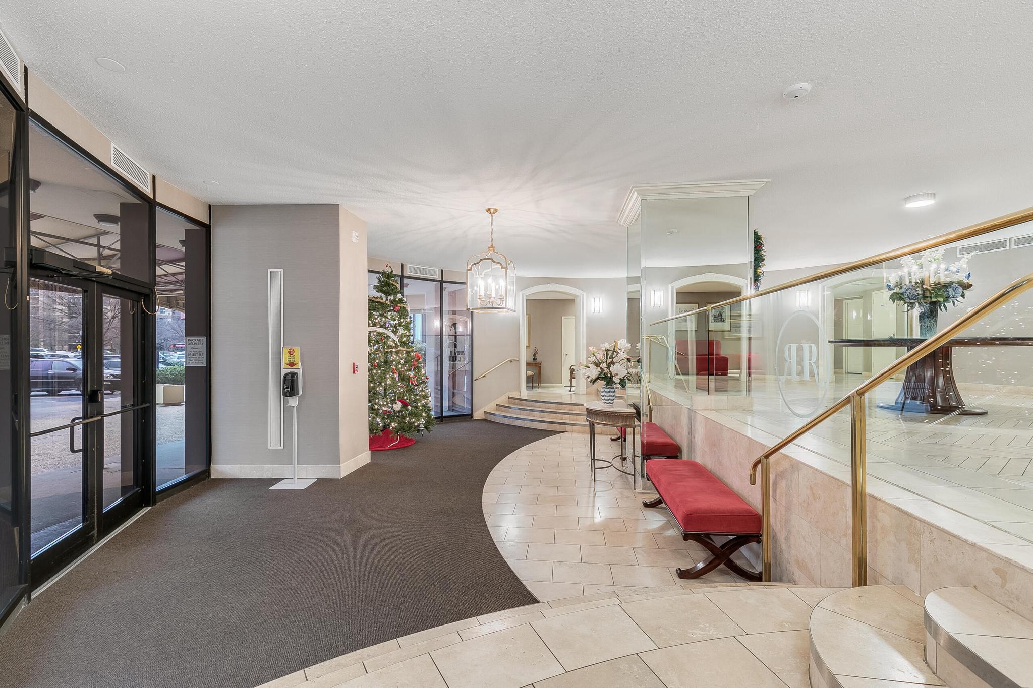  8360 Greensboro Drive, Mclean, VA, 22102 - 物件實景