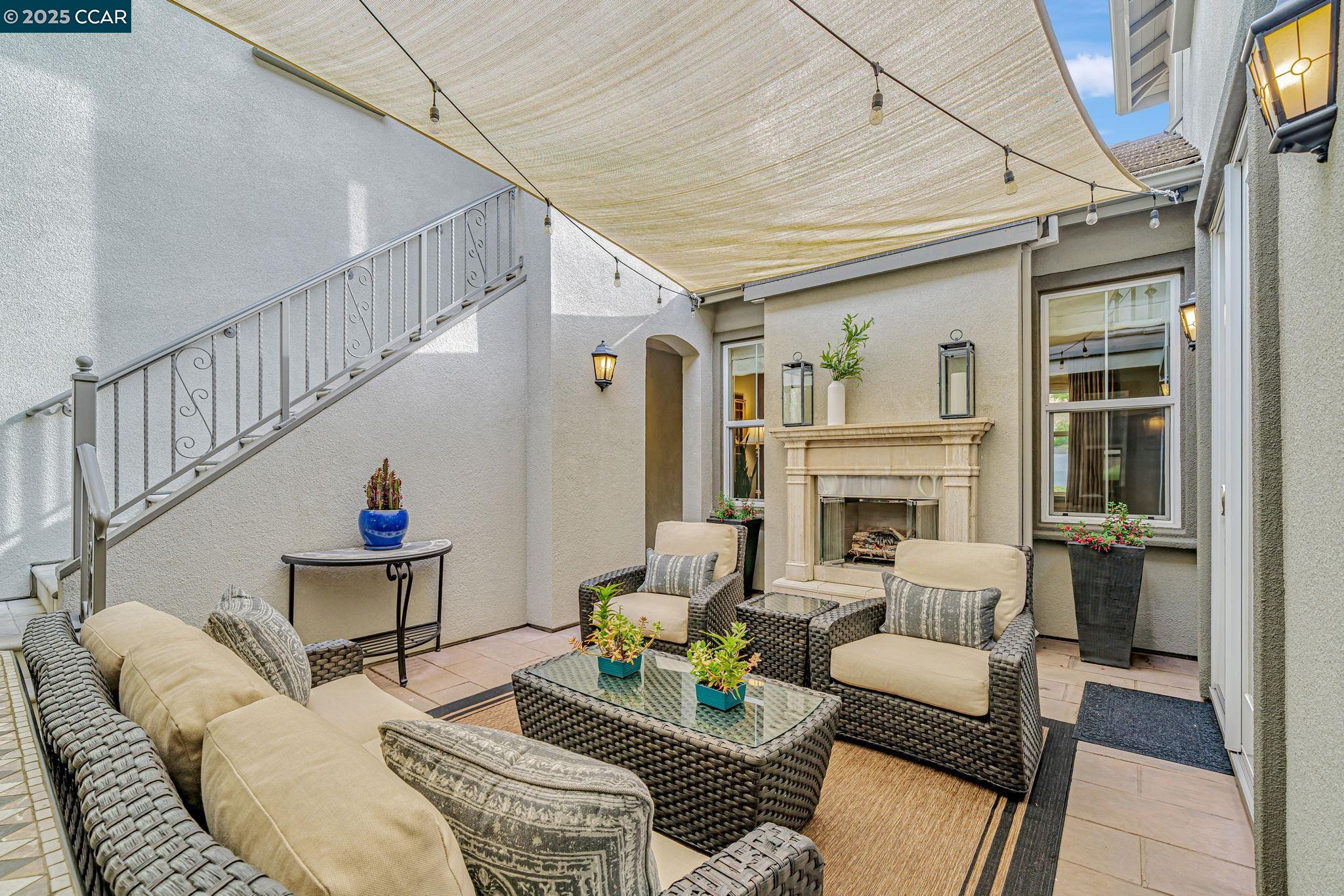 Danville, California, 94526, United States, 6 Bedrooms Bedrooms, ,6 BathroomsBathrooms,Residential,For Sale,1901970