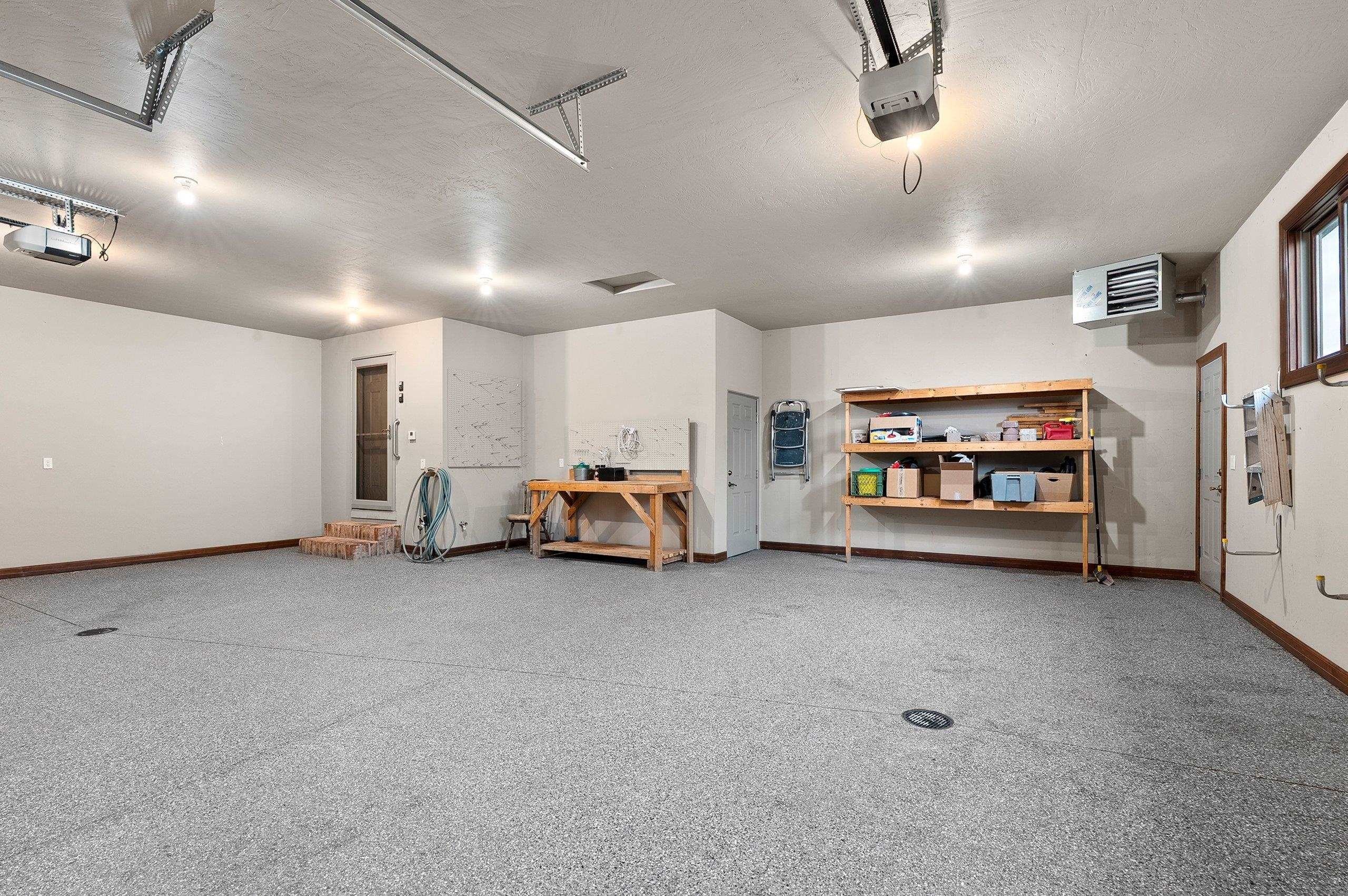 DE PERE, Wisconsin, 54115, United States, 3 Bedrooms Bedrooms, ,4 BathroomsBathrooms,Residential,For Sale,2048400