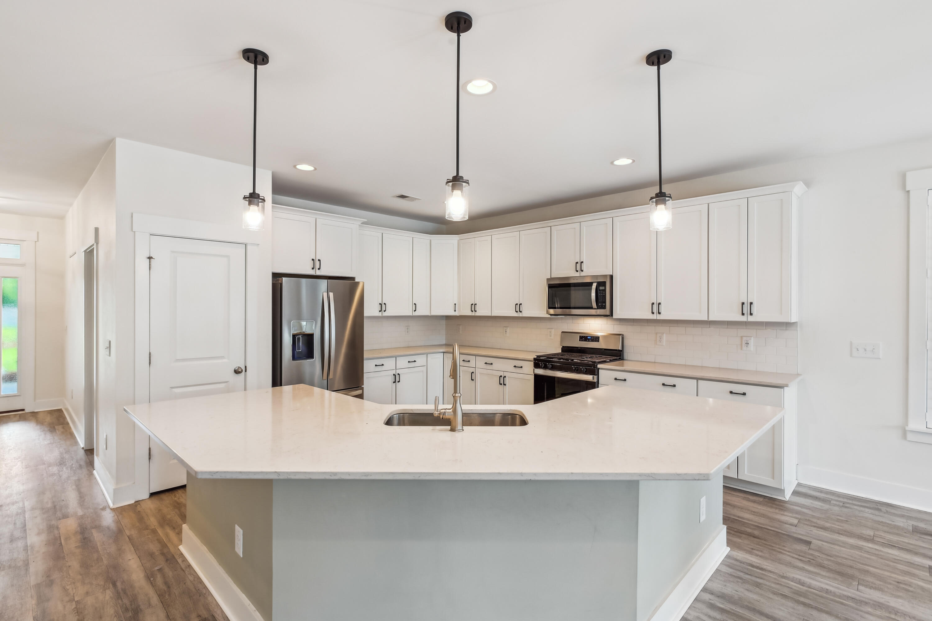 Summerville, South Carolina, 29483, United States, 4 Bedrooms Bedrooms, ,4 BathroomsBathrooms,Residential,For Sale,1897286