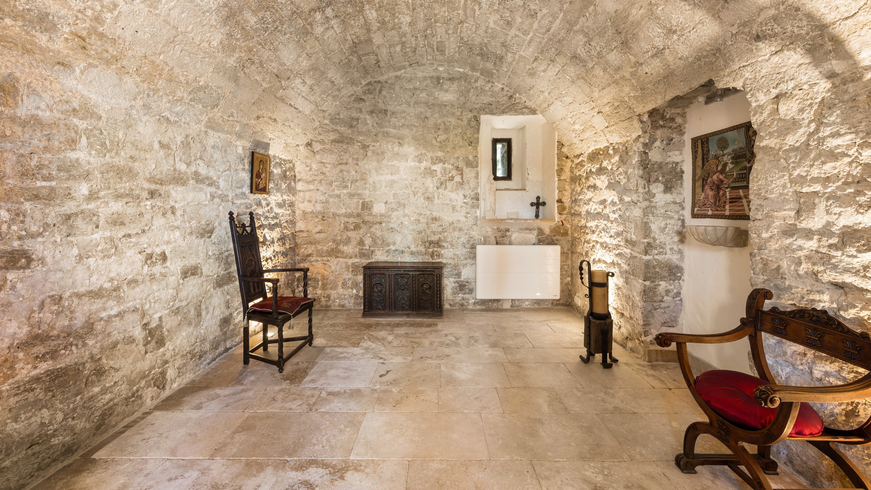  A Medieval Tower Reimagined as an Exceptional Residence - 物件實景