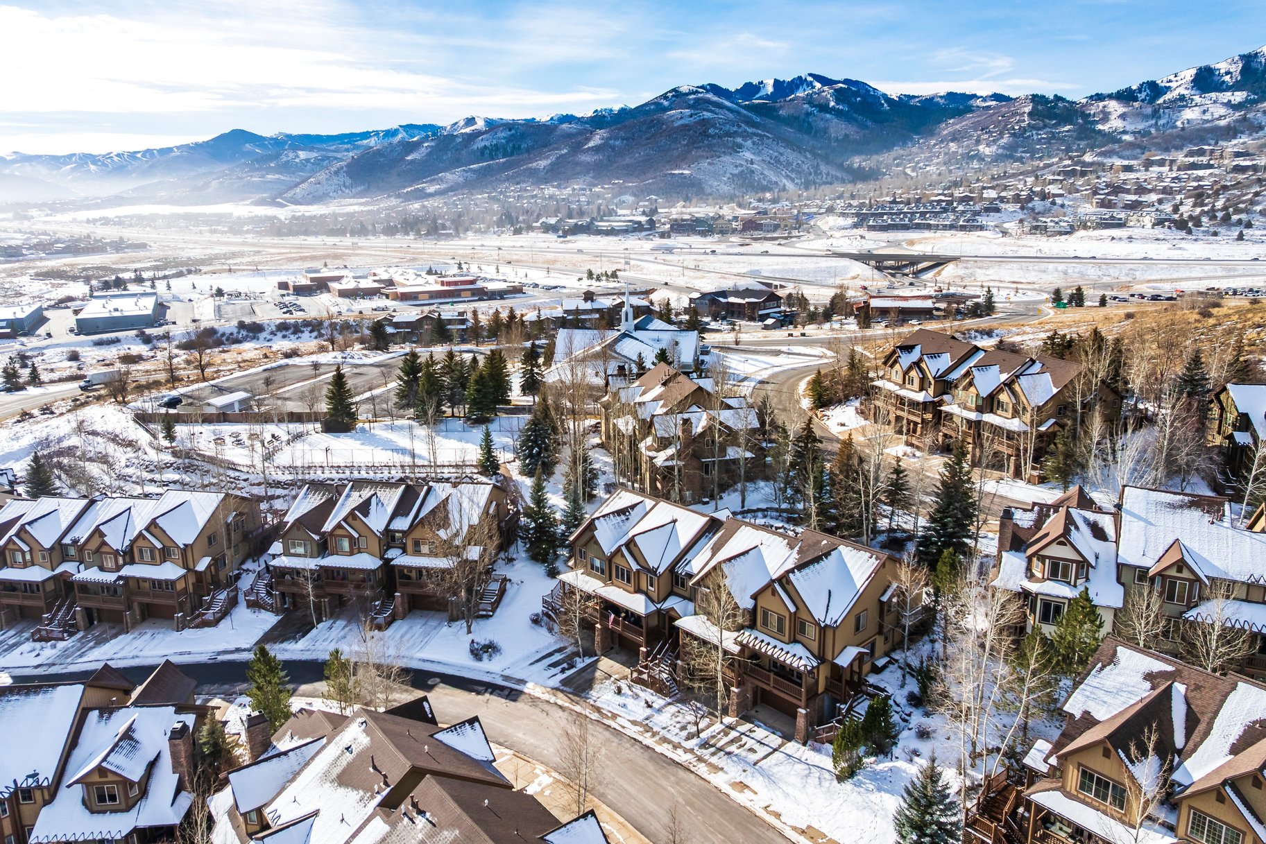  Modern Design Meets Alpine Charm in Jeremy Ranch - 物件實景