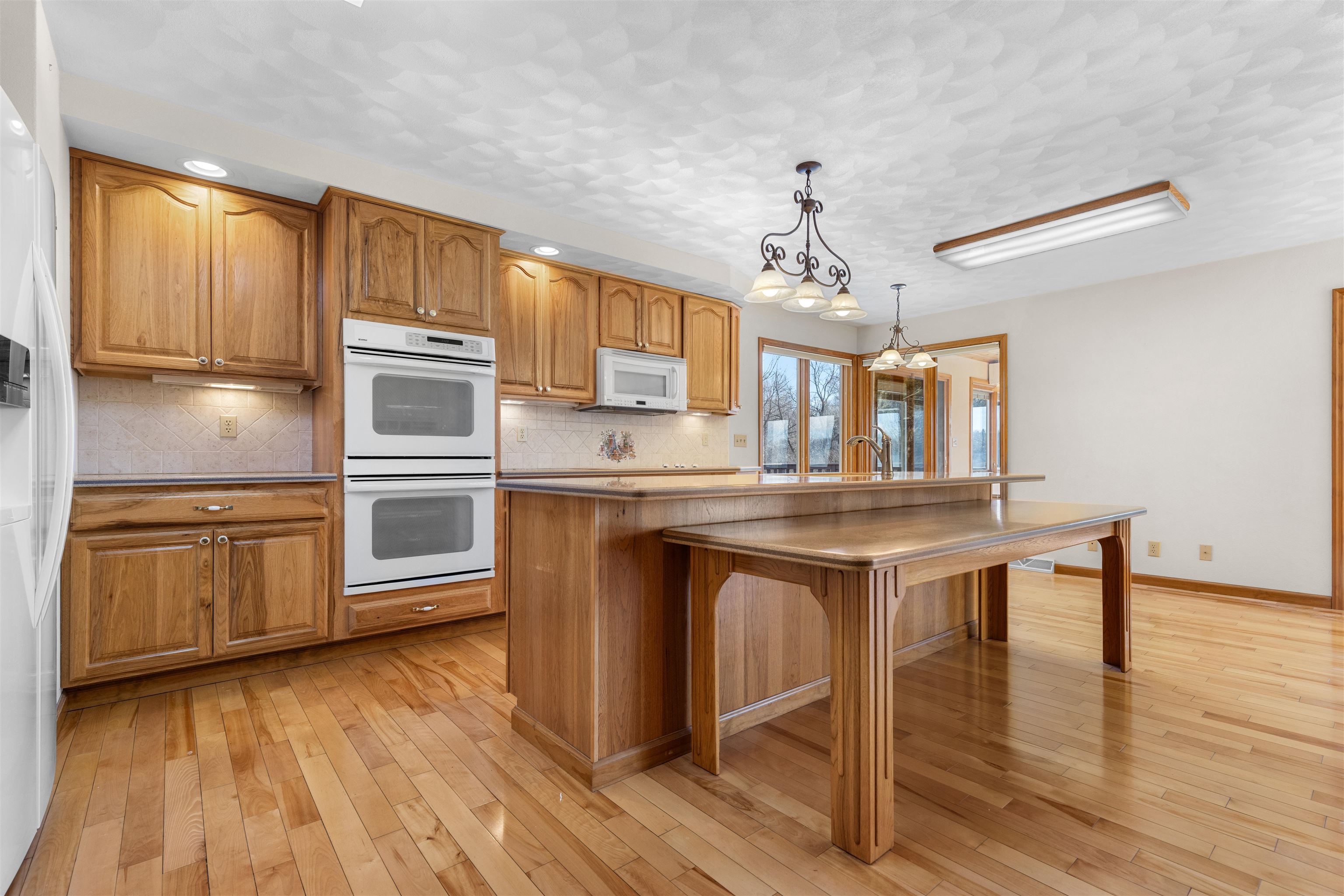 Roscoe, Illinois, 61073, United States, 3 Bedrooms Bedrooms, ,4 BathroomsBathrooms,Residential,For Sale,2011367