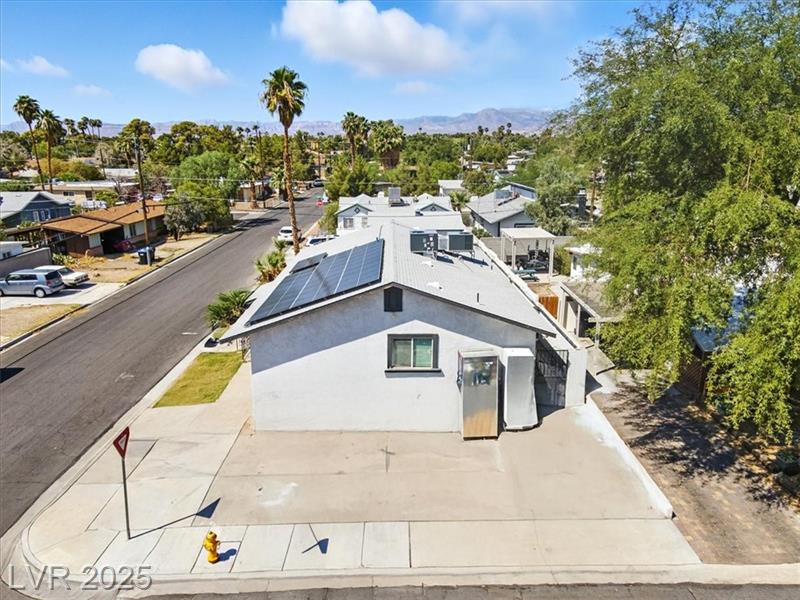 Las Vegas, Nevada, 89106, United States, 4 Bedrooms Bedrooms, ,3 BathroomsBathrooms,Residential,For Sale,1942763