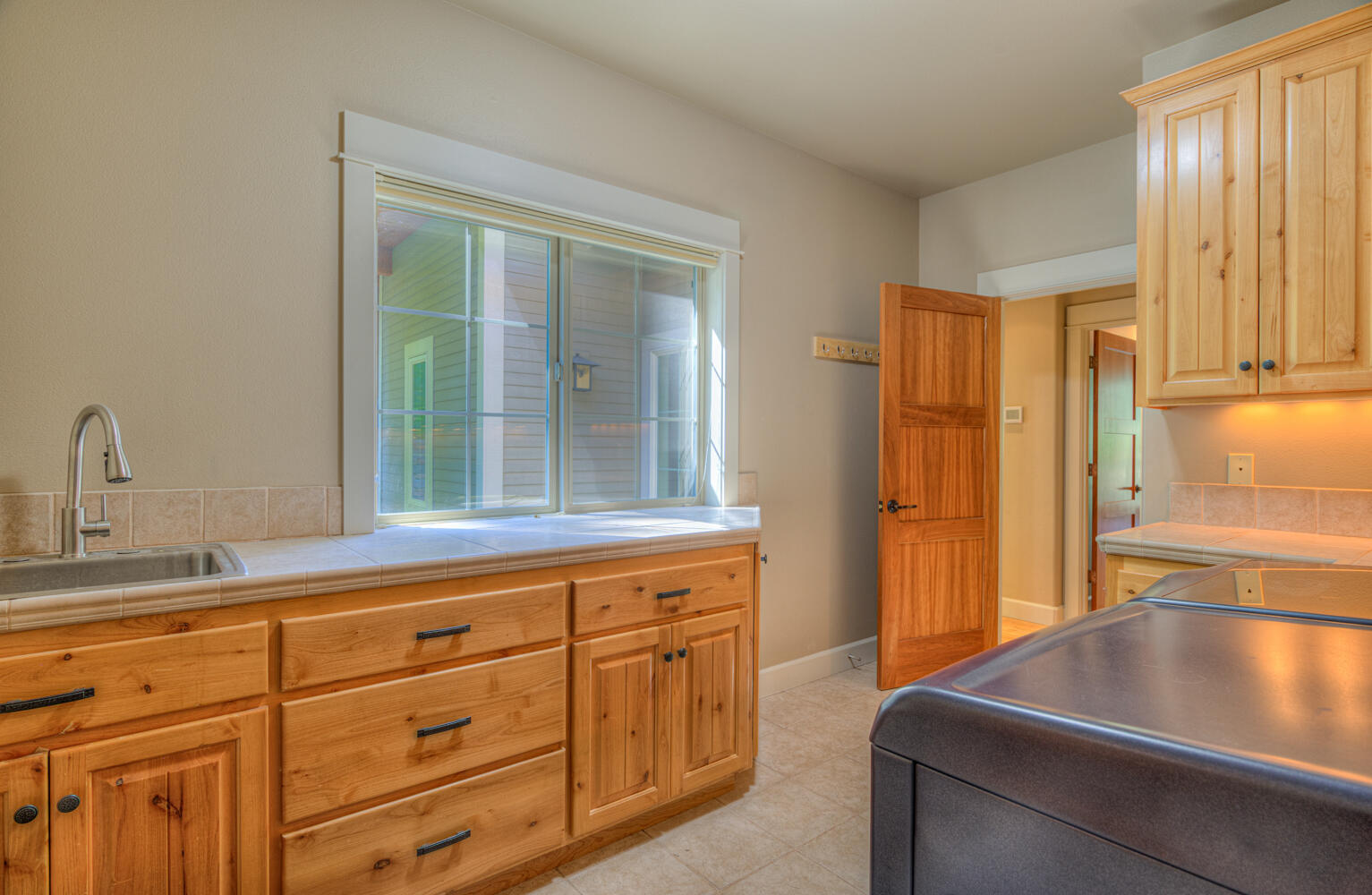 Bend, Oregon, 97703, United States, 4 Bedrooms Bedrooms, ,5 BathroomsBathrooms,Residential,For Sale,1979123