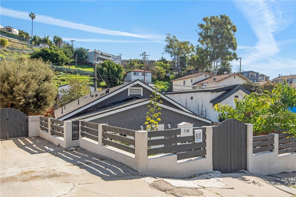 Los Angeles, California, 90063, United States, 3 Bedrooms Bedrooms, ,1 BathroomBathrooms,Residential,For Sale,1729506