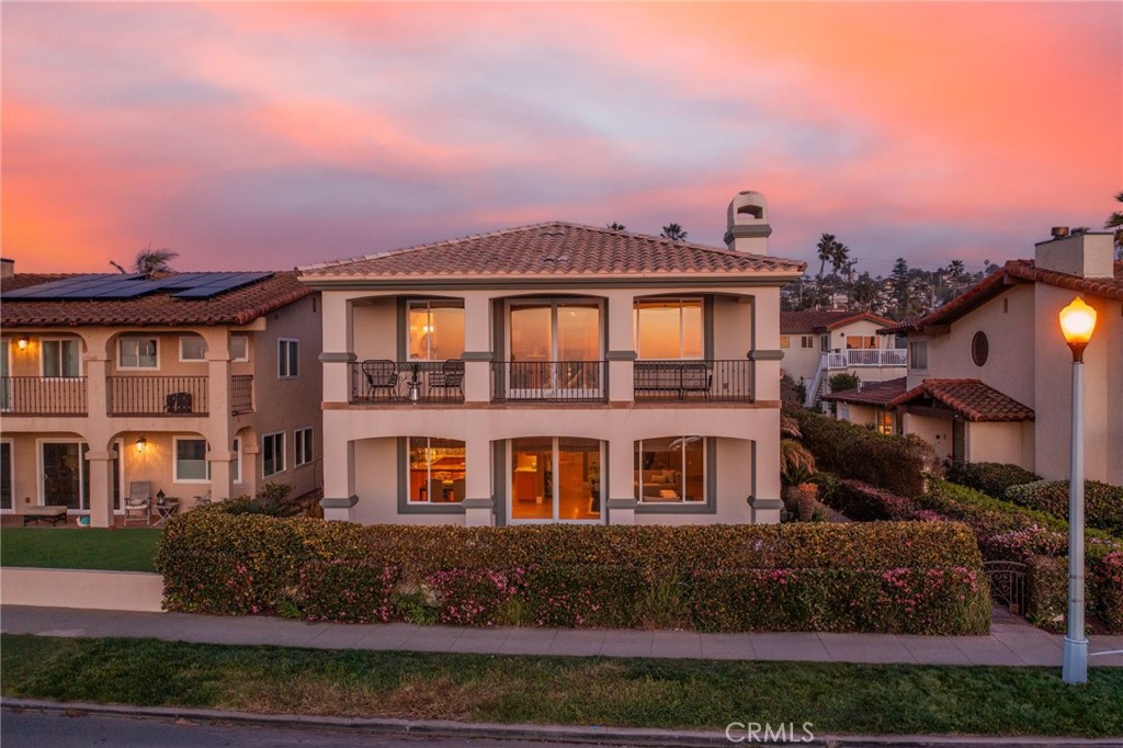 San Diego, California, 92107, United States, 6 Bedrooms Bedrooms, ,5 BathroomsBathrooms,Residential,For Sale,1843009