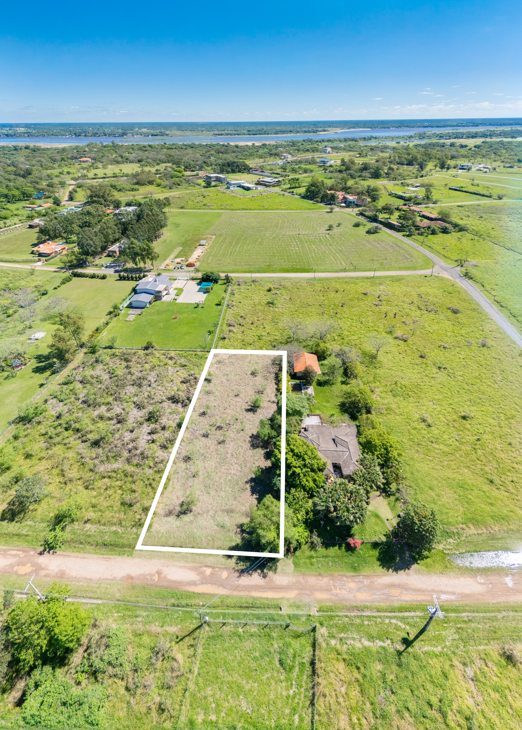  Exclusive Lot in Club de Campo Surubi’i - 物件實景