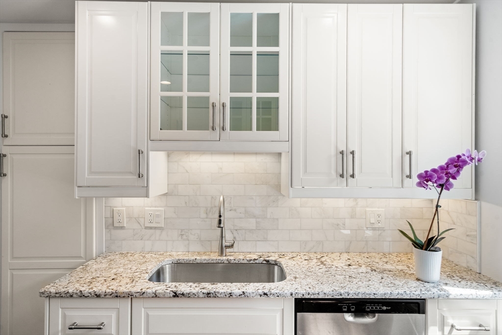 Boston, Massachusetts, 02135, United States, 2 Bedrooms Bedrooms, ,1 BathroomBathrooms,Residential,For Sale,1907550