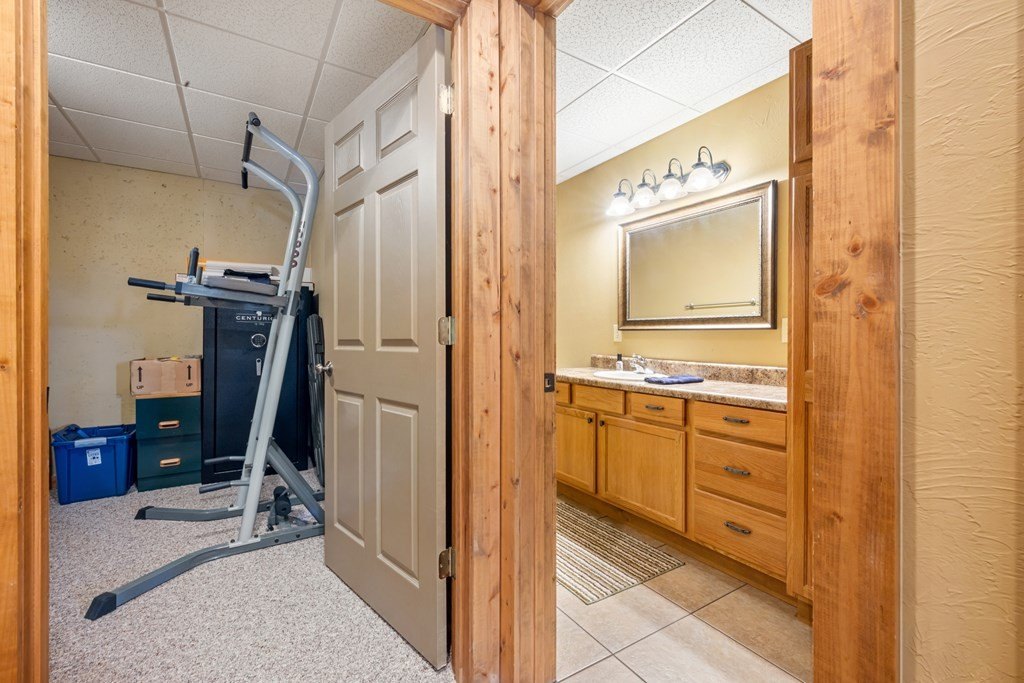 Hayesville, North Carolina, 28904, United States, 3 Bedrooms Bedrooms, ,4 BathroomsBathrooms,Residential,For Sale,1974136