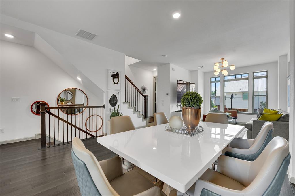 Dallas, Texas, 75212, United States, 3 Bedrooms Bedrooms, ,4 BathroomsBathrooms,Residential,For Sale,1897379