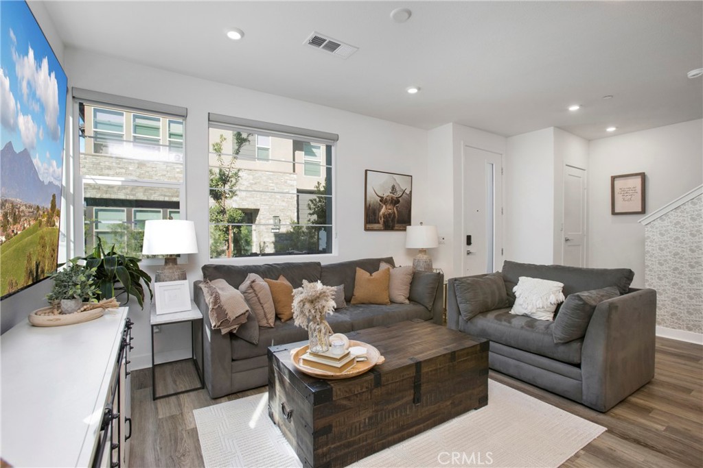 Rancho Mission Viejo, California, 92694, United States, 3 Bedrooms Bedrooms, ,3 BathroomsBathrooms,Residential,For Sale,1987643