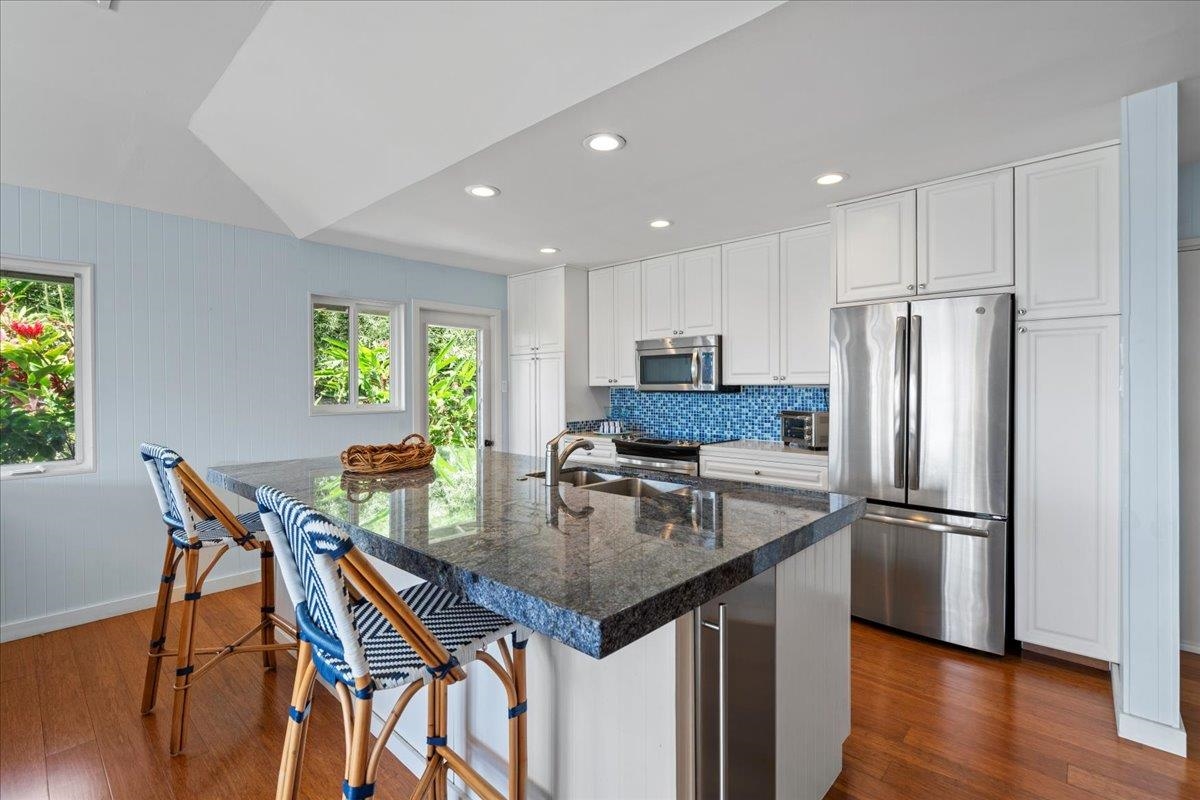 Lahaina, Hawaii, 96761, United States, 2 Bedrooms Bedrooms, ,2 BathroomsBathrooms,Residential,For Sale,1766434