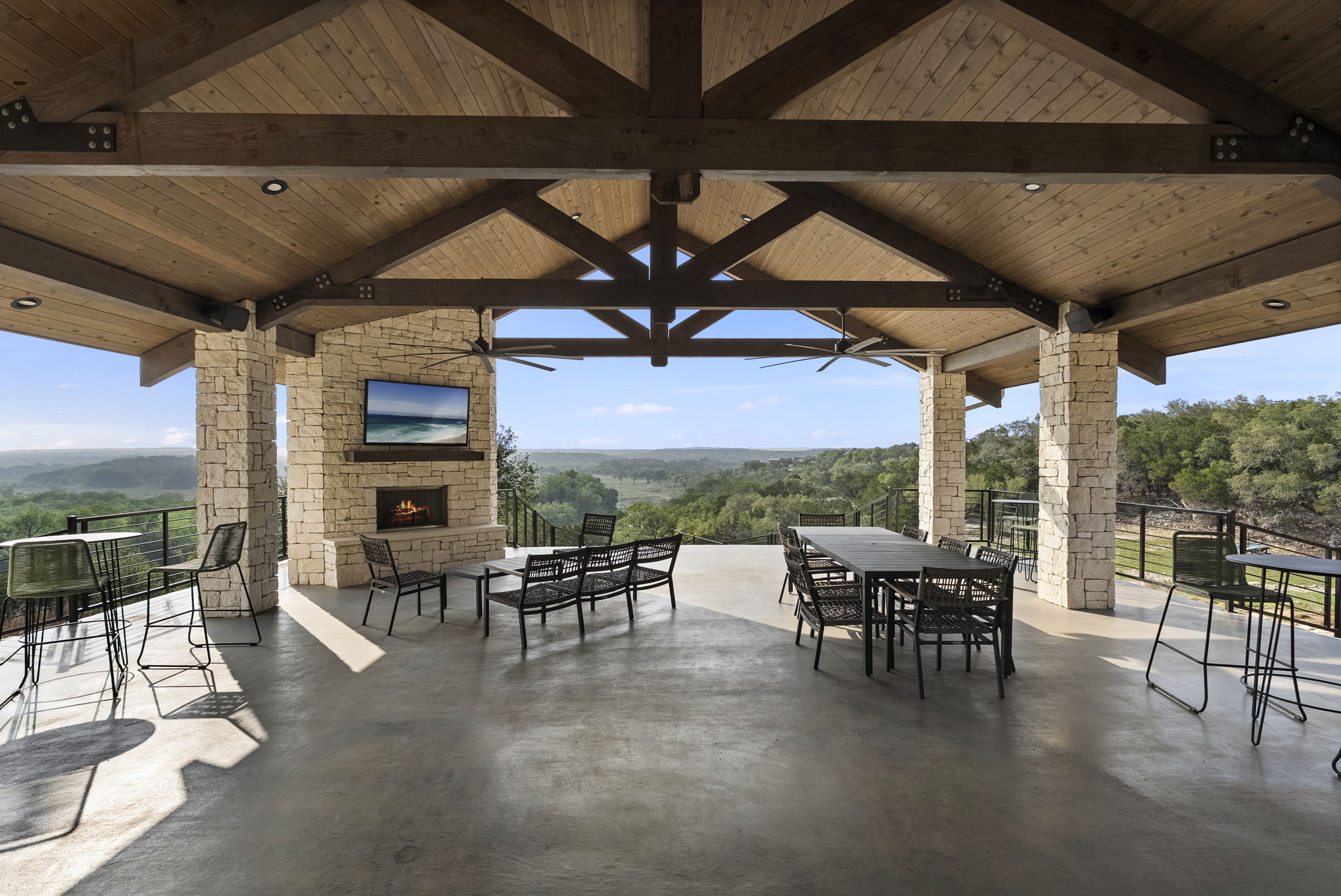  Luxury Gated One Story Hill Country Home with Abundant Views - 物件實景