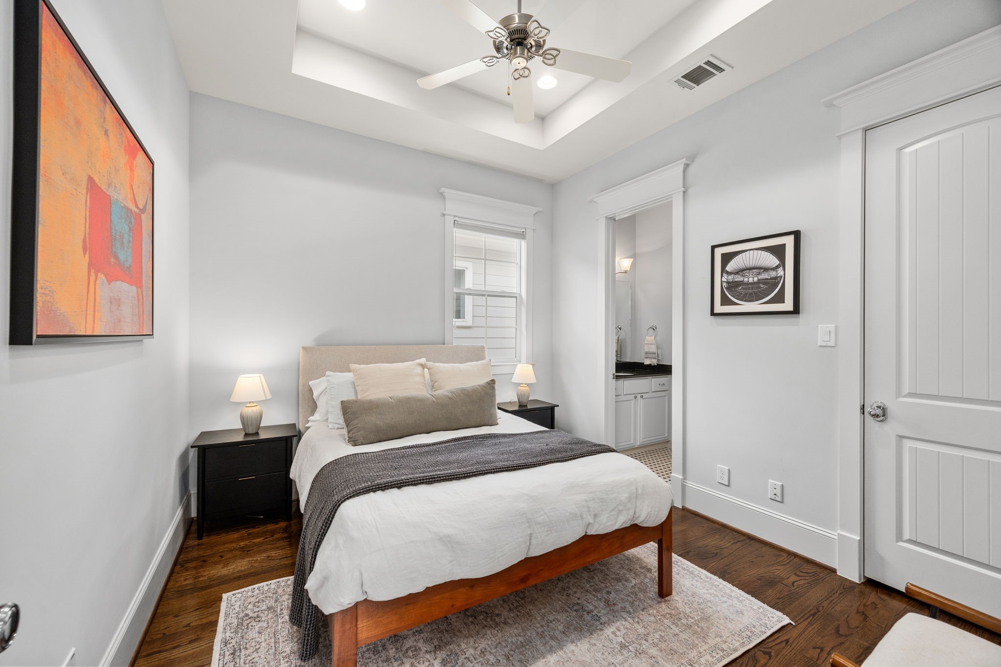  733 Ashland Street C - 物件實景