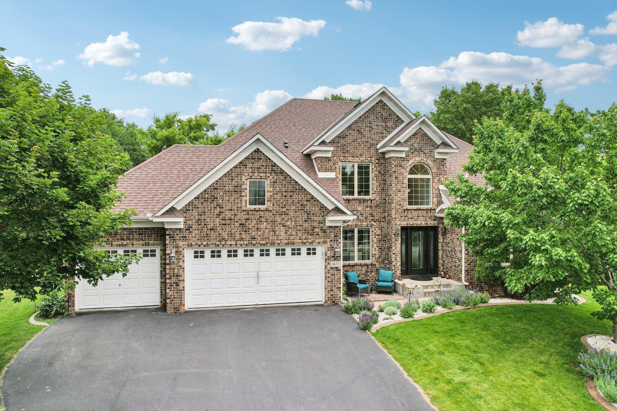 Saint Michael, Minnesota, 55376, United States, 4 Bedrooms Bedrooms, ,3 BathroomsBathrooms,Residential,For Sale,1908801