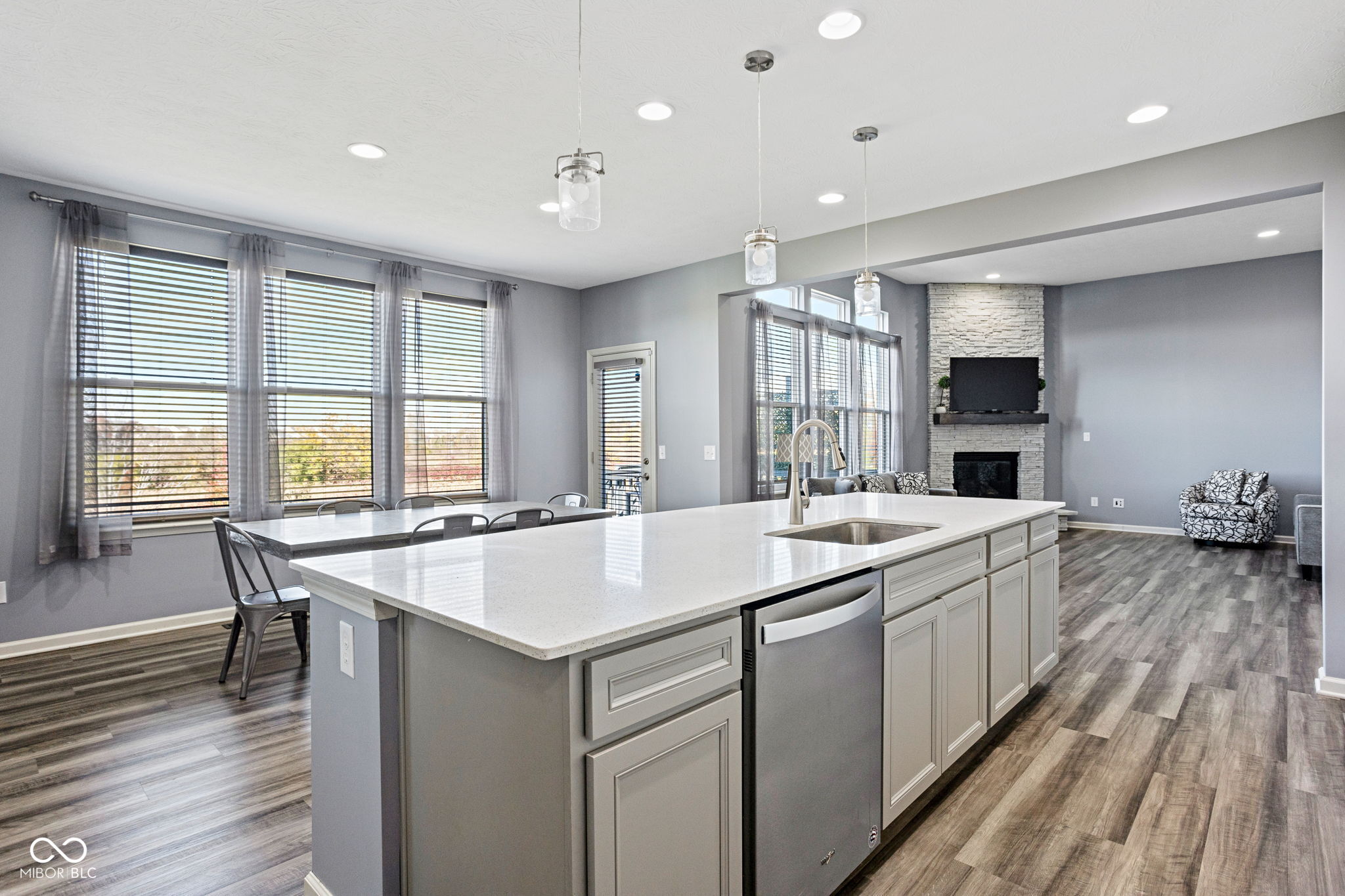 Noblesville, Indiana, 46062, United States, 6 Bedrooms Bedrooms, ,4 BathroomsBathrooms,Residential,For Sale,1987337