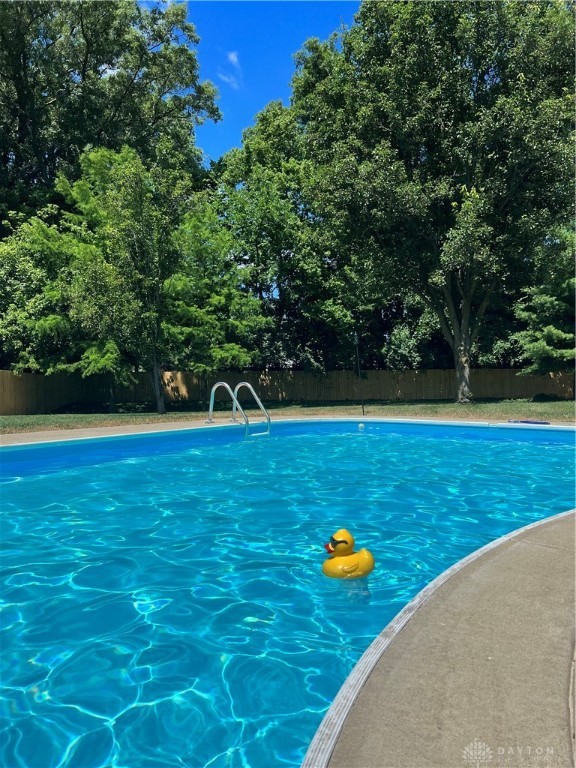 Washington Twp, Ohio, 45458, United States, 4 Bedrooms Bedrooms, ,4 BathroomsBathrooms,Residential,For Sale,2003269