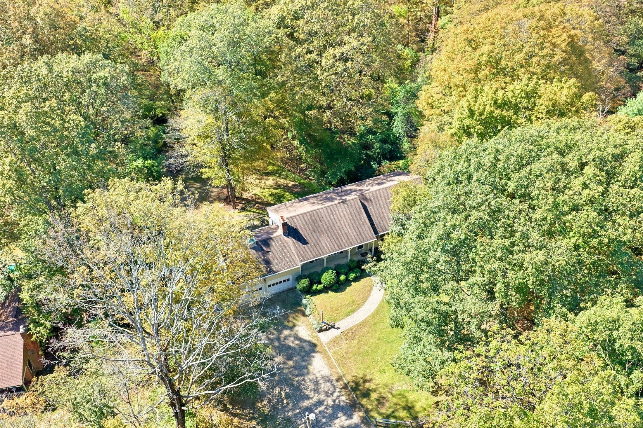 Redding, Connecticut, 06896, United States, 5 Bedrooms Bedrooms, ,3 BathroomsBathrooms,Residential,For Sale,1986152