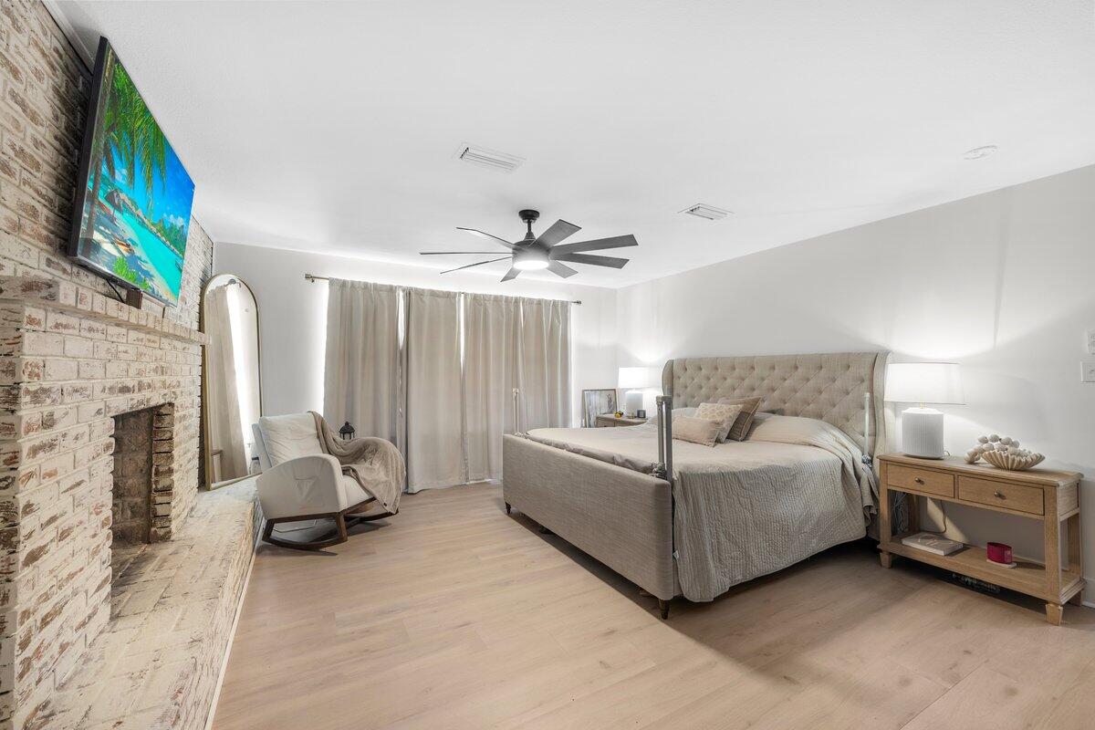 Fort Walton Beach, Florida, 32547, United States, 5 Bedrooms Bedrooms, ,3 BathroomsBathrooms,Residential,For Sale,1877418