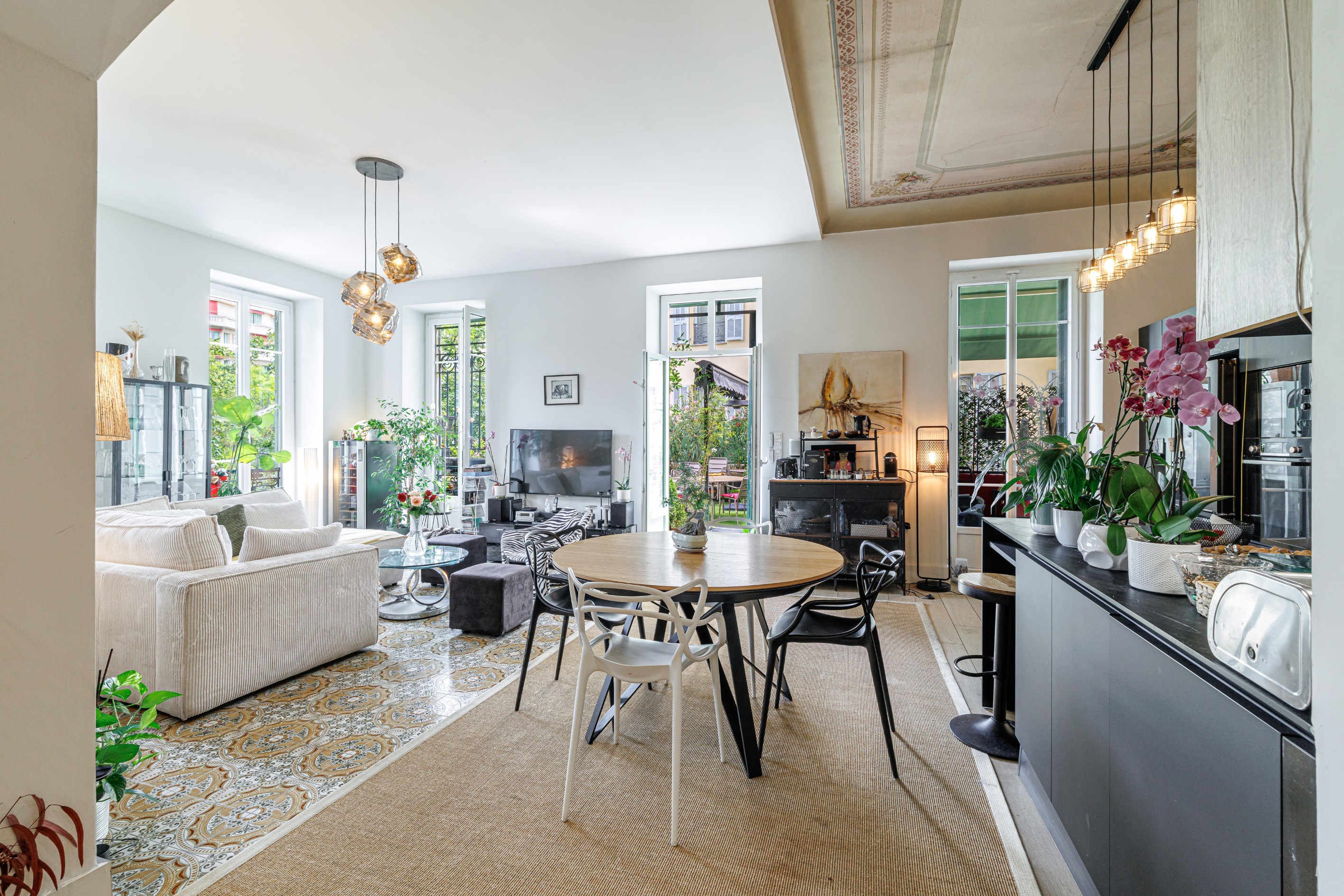 Renovated reception apartment with 40 sqm terrace facing Jardin Alsace-Lorraine… - 物件實景