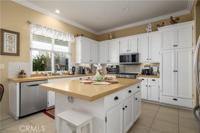 Menifee, California, 92584, United States, 2 Bedrooms Bedrooms, ,3 BathroomsBathrooms,Residential,For Sale,1995540