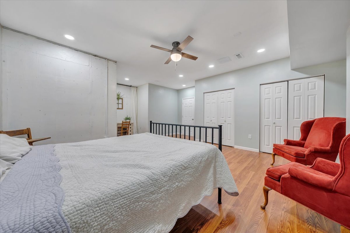 Buchanan, Virginia, 24066, United States, 5 Bedrooms Bedrooms, ,4 BathroomsBathrooms,Residential,For Sale,1900741