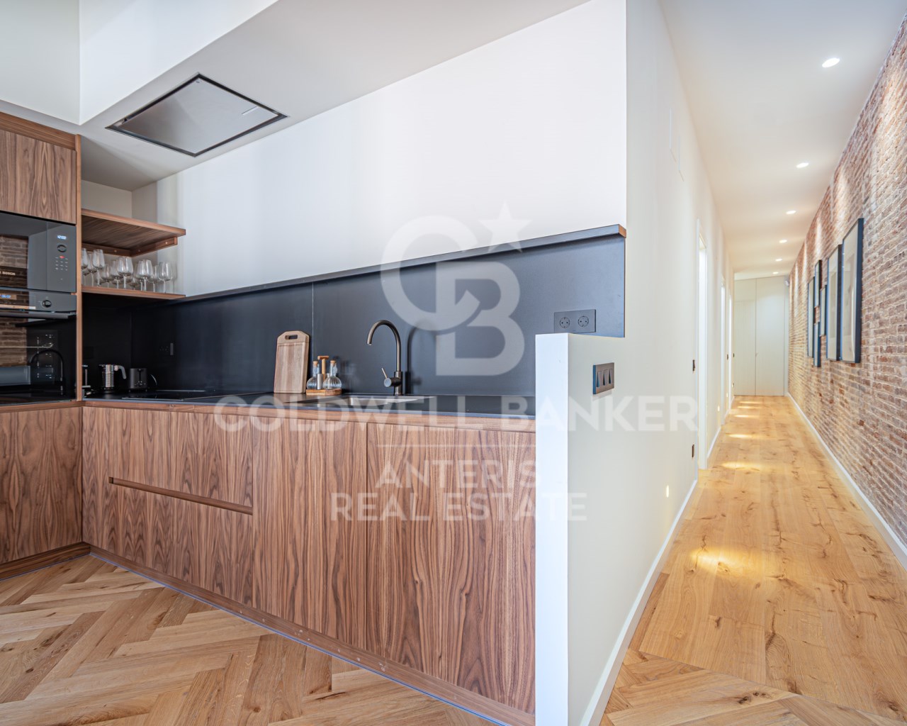 Barcelona, Catalonia, ES, 3 Bedrooms Bedrooms, ,2 BathroomsBathrooms,Residential,For Sale,1826735