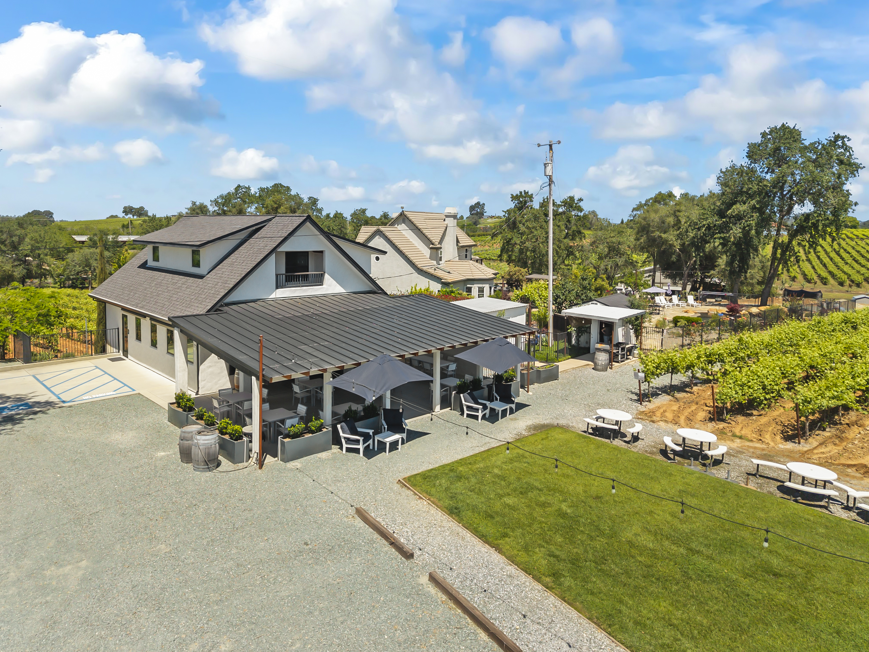  Luxury Living Meets Wine Country Magic on 24 Stunning Acres - 物件實景