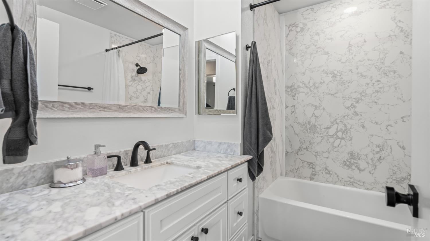 Vacaville, California, 95687, United States, 3 Bedrooms Bedrooms, ,2 BathroomsBathrooms,Residential,For Sale,1959239