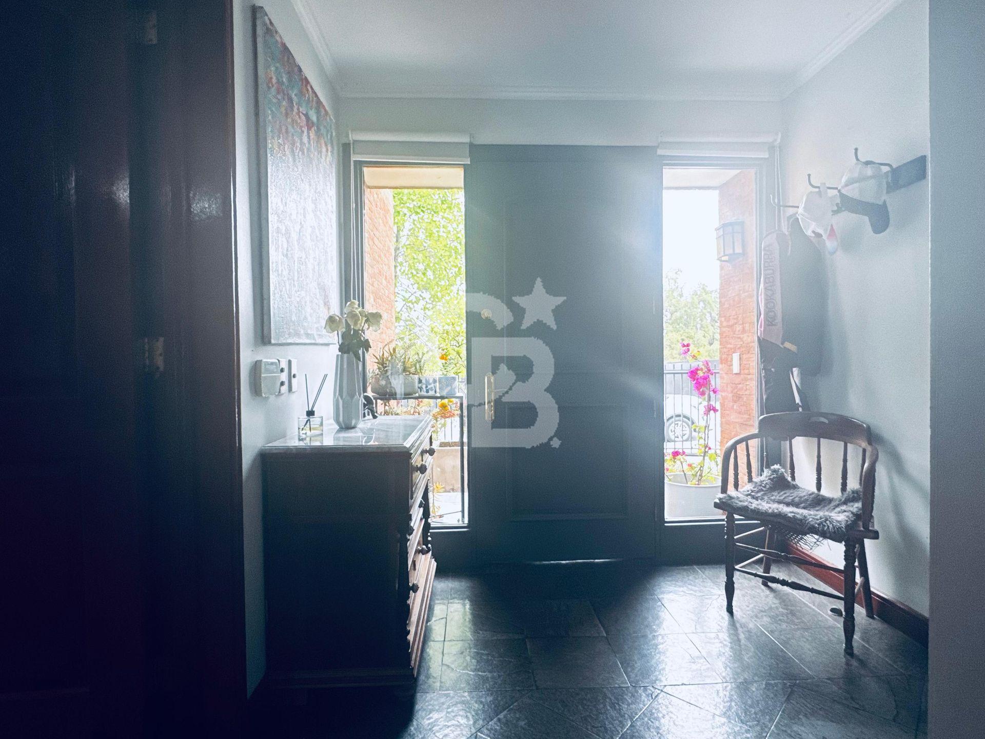 Lo Barnechea, Chile, 5 Bedrooms Bedrooms, ,5 BathroomsBathrooms,Residential,For Sale,1986478