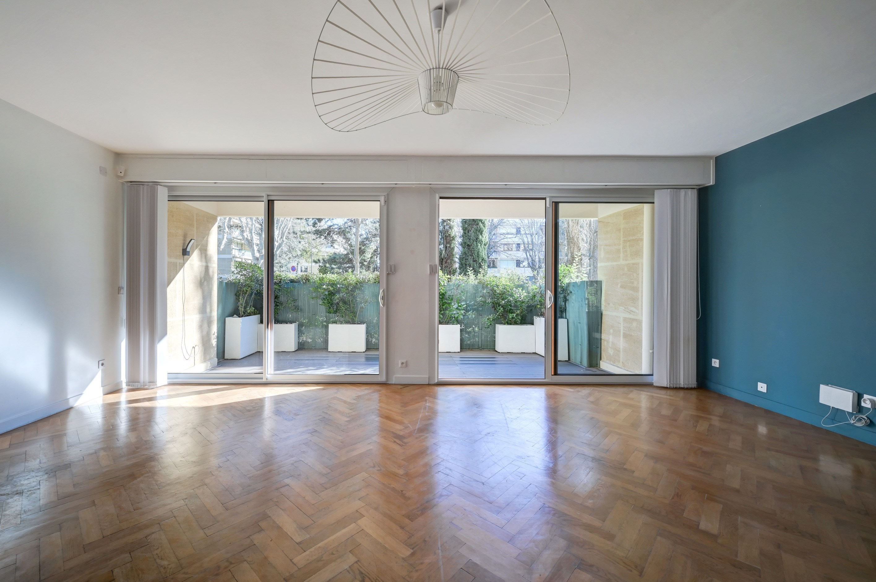  For Sale – 3-Bedroom Apartment in the City Center - 物件實景