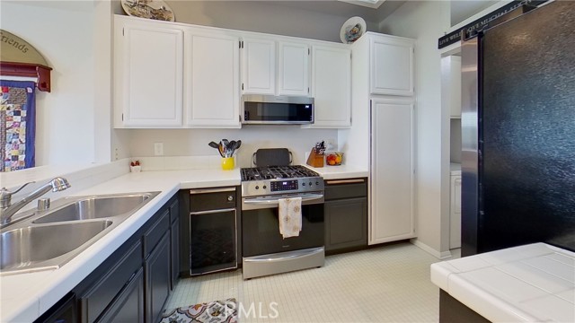 Whittier, California, 90601, United States, 2 Bedrooms Bedrooms, ,2 BathroomsBathrooms,Residential,For Sale,1864347
