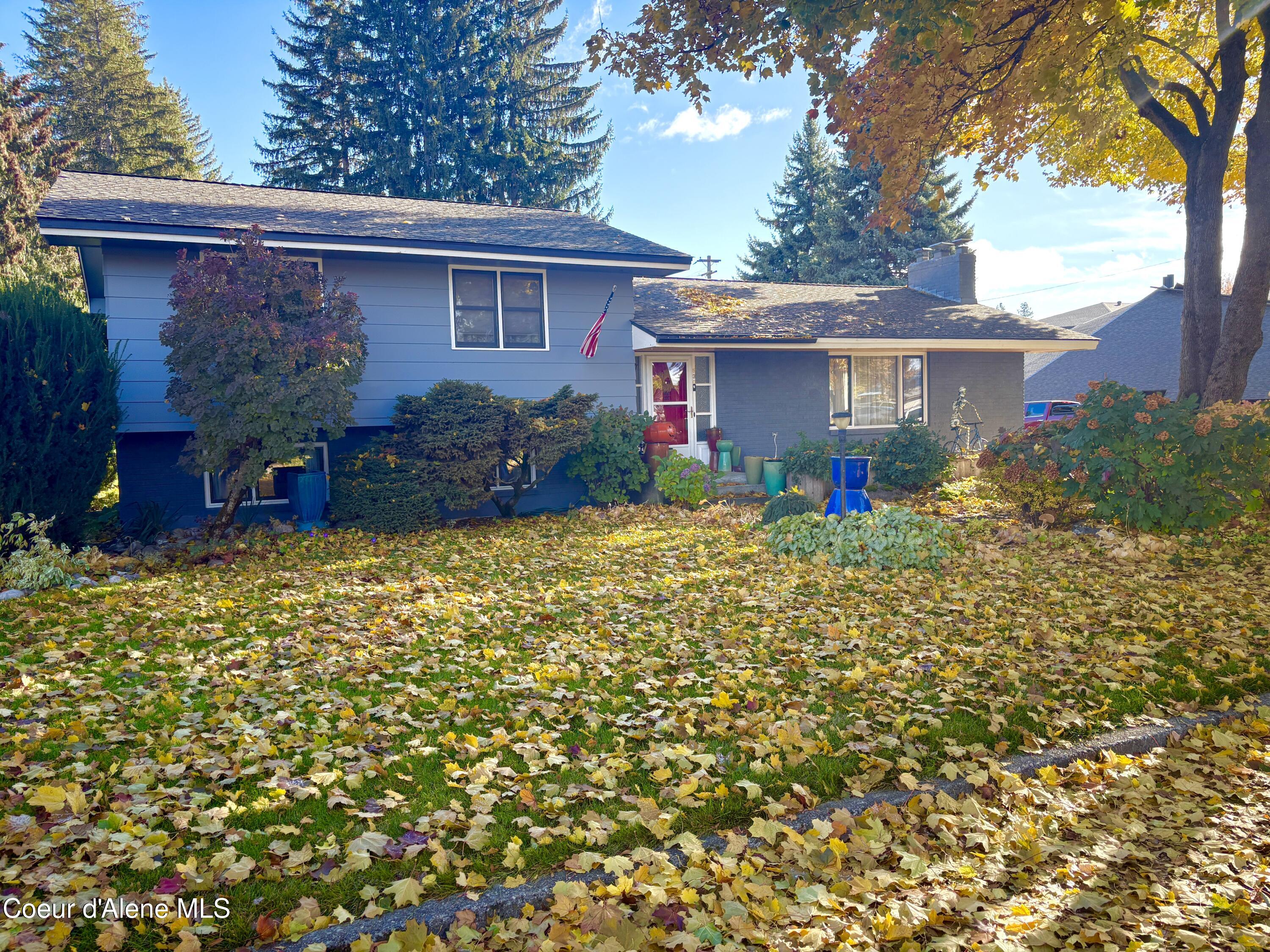 Coeur d'Alene, Idaho, 83814, United States, 4 Bedrooms Bedrooms, ,3 BathroomsBathrooms,Residential,For Sale,1985743