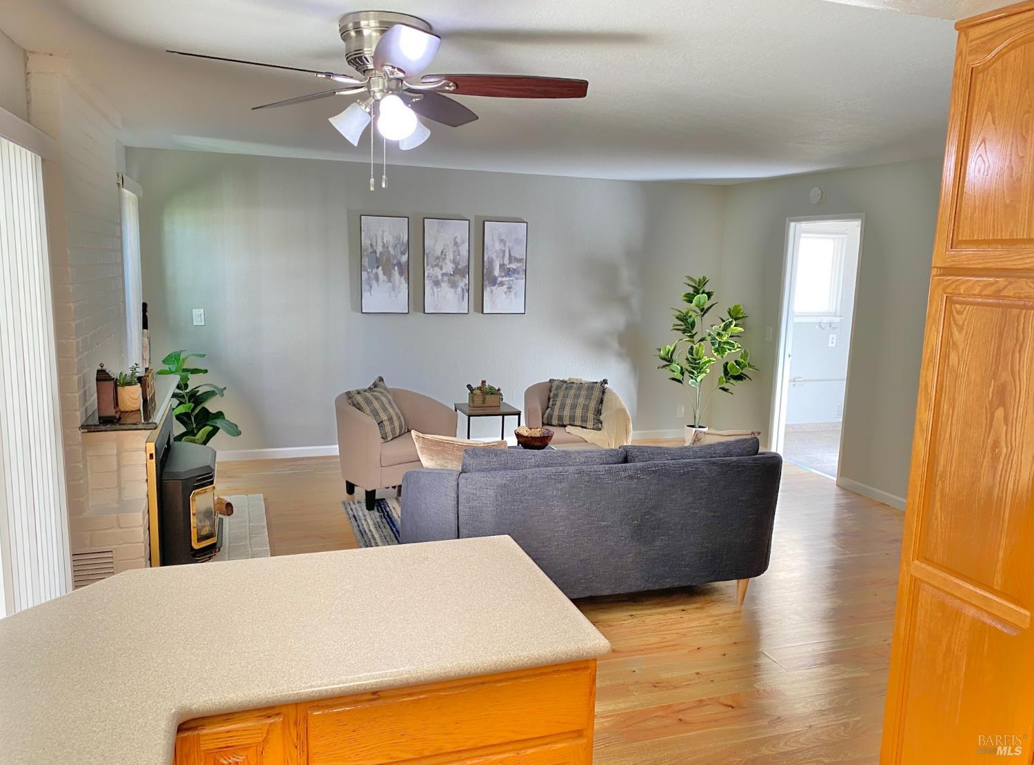 Vacaville, California, 95688, United States, 5 Bedrooms Bedrooms, ,3 BathroomsBathrooms,Residential,For Sale,1911426