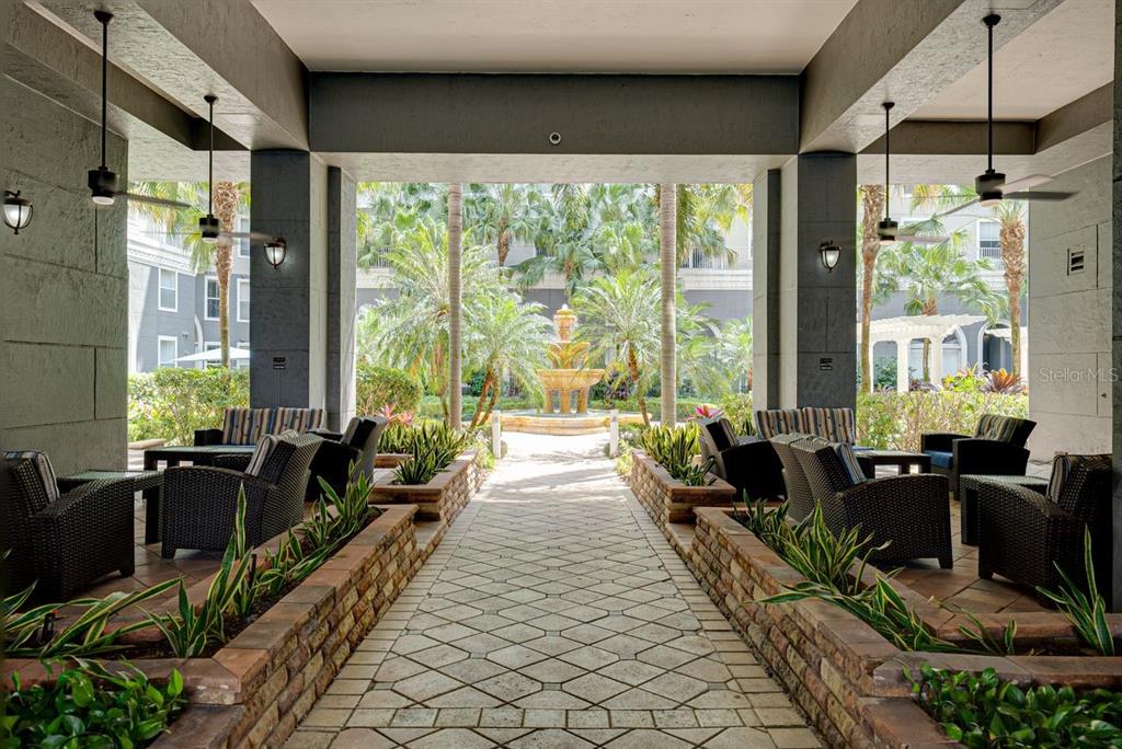 Tampa, Florida, 33602, United States, 2 Bedrooms Bedrooms, ,2 BathroomsBathrooms,Residential,For Sale,1745994