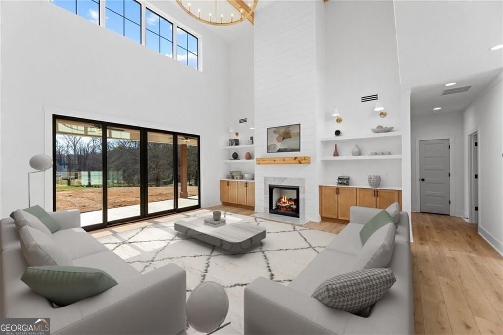 Gainesville, Georgia, 30506, United States, 5 Bedrooms Bedrooms, ,6 BathroomsBathrooms,Residential,For Sale,1908175