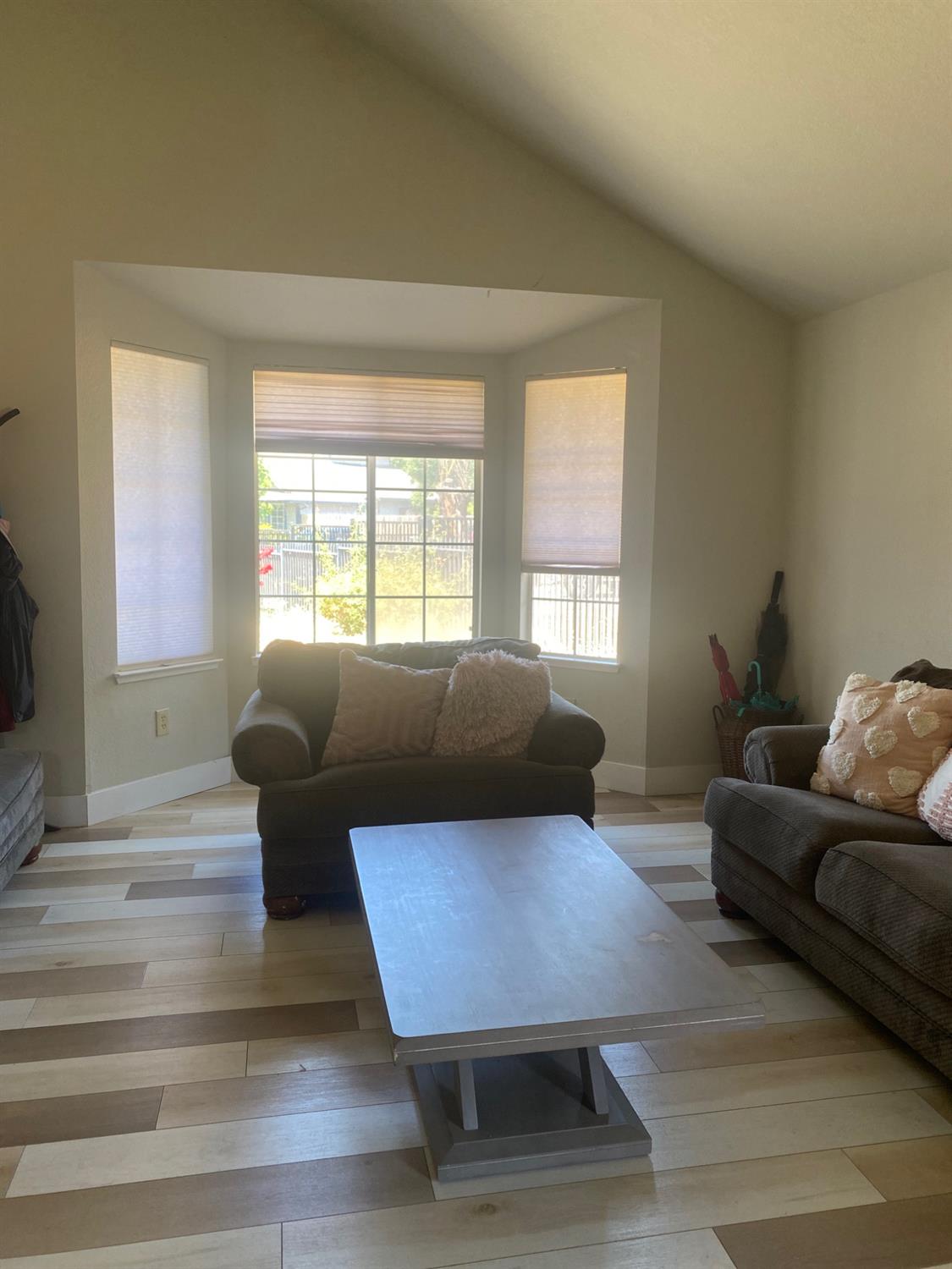 Sacramento, California, 95838, United States, 4 Bedrooms Bedrooms, ,3 BathroomsBathrooms,Residential,For Sale,1895682