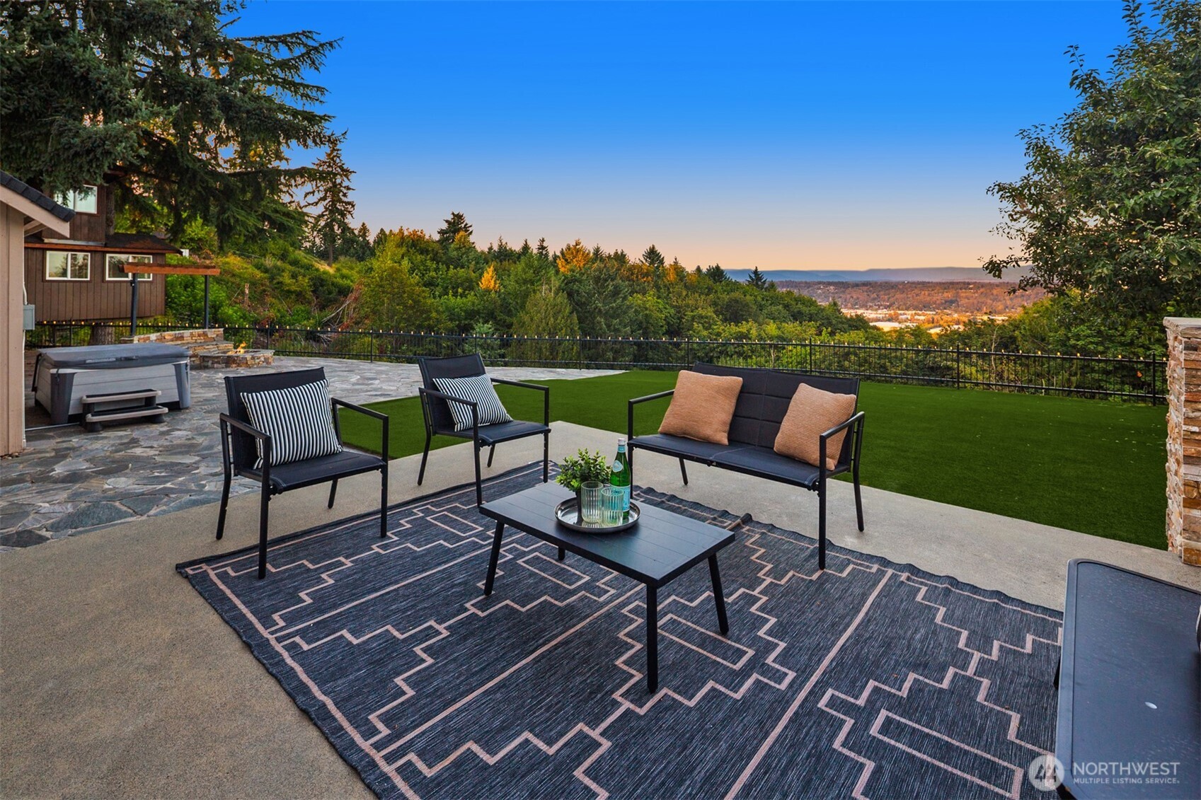 Auburn, Washington, 98001, United States, 4 Bedrooms Bedrooms, ,3 BathroomsBathrooms,Residential,For Sale,1917677
