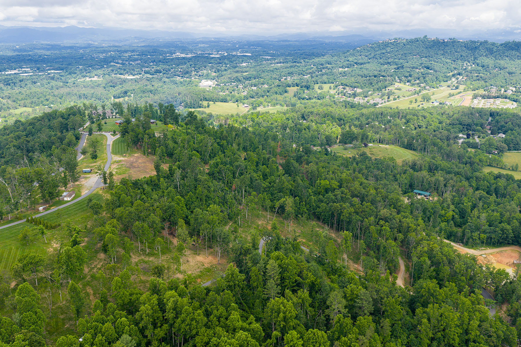  WEAVERVILLE - 物件實景