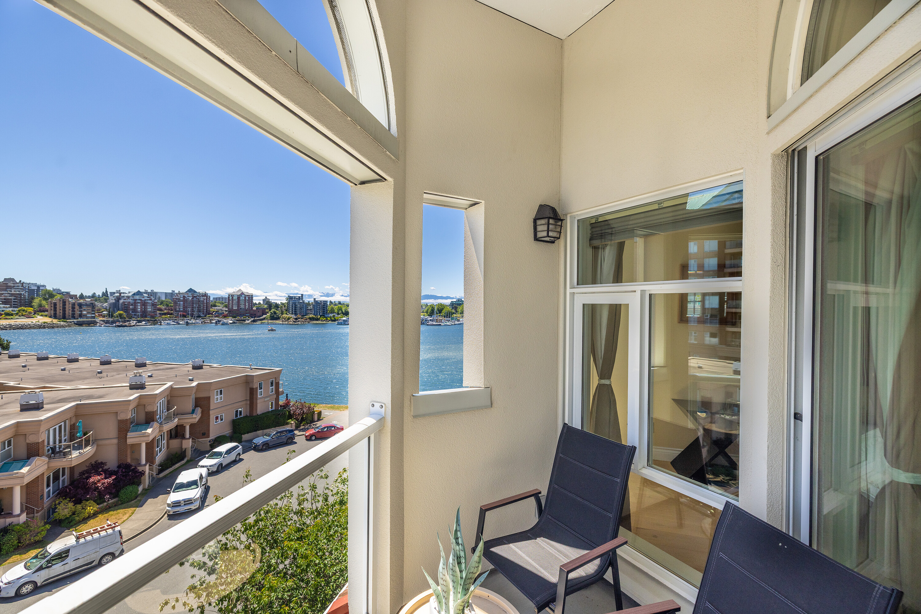  Elevated Waterfront Living - 物件實景